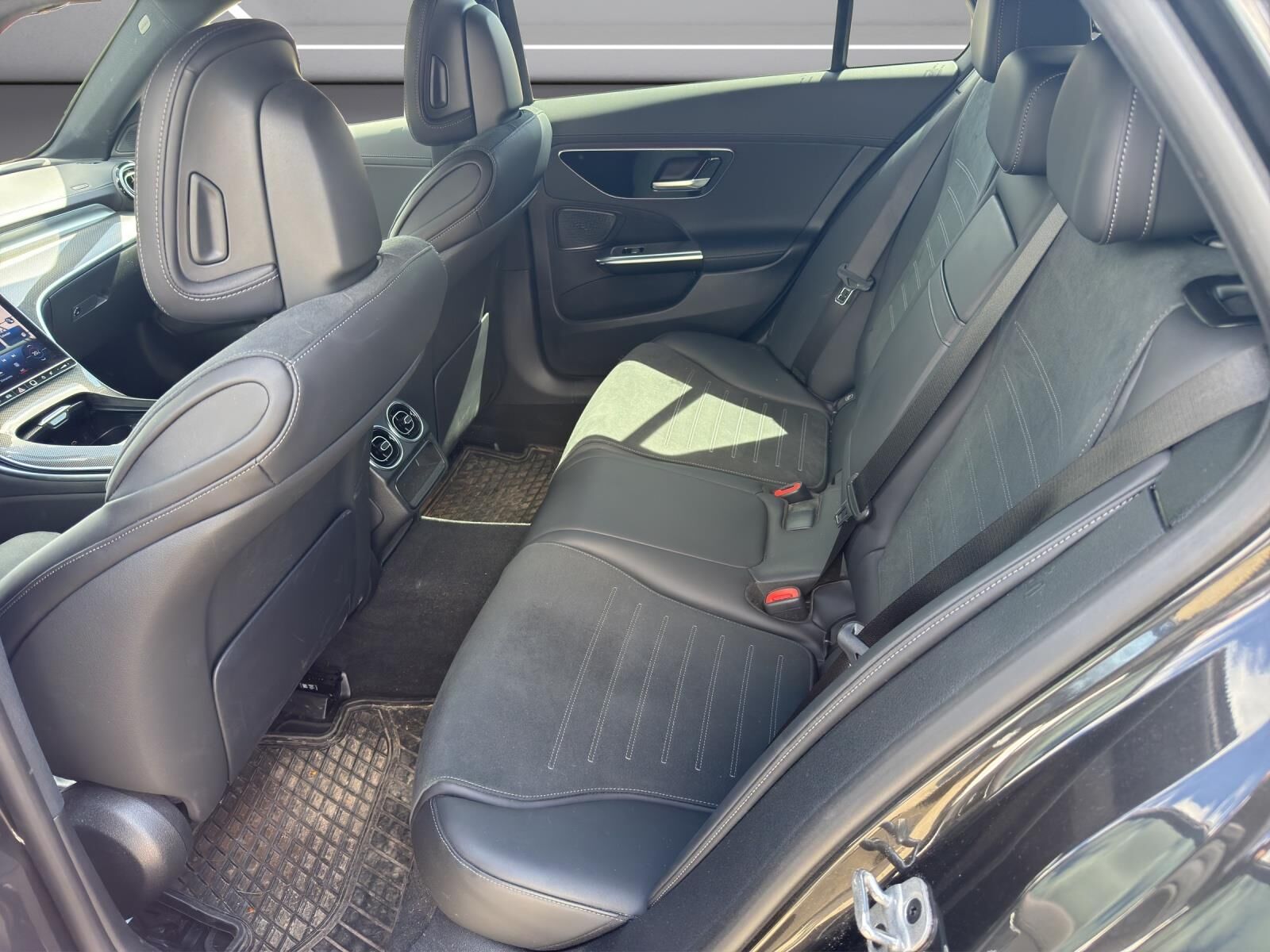 Billede af Mercedes-Benz C300 e T 2,0 Plugin-hybrid AMG Line 9G-Tronic 313HK Stc Aut.