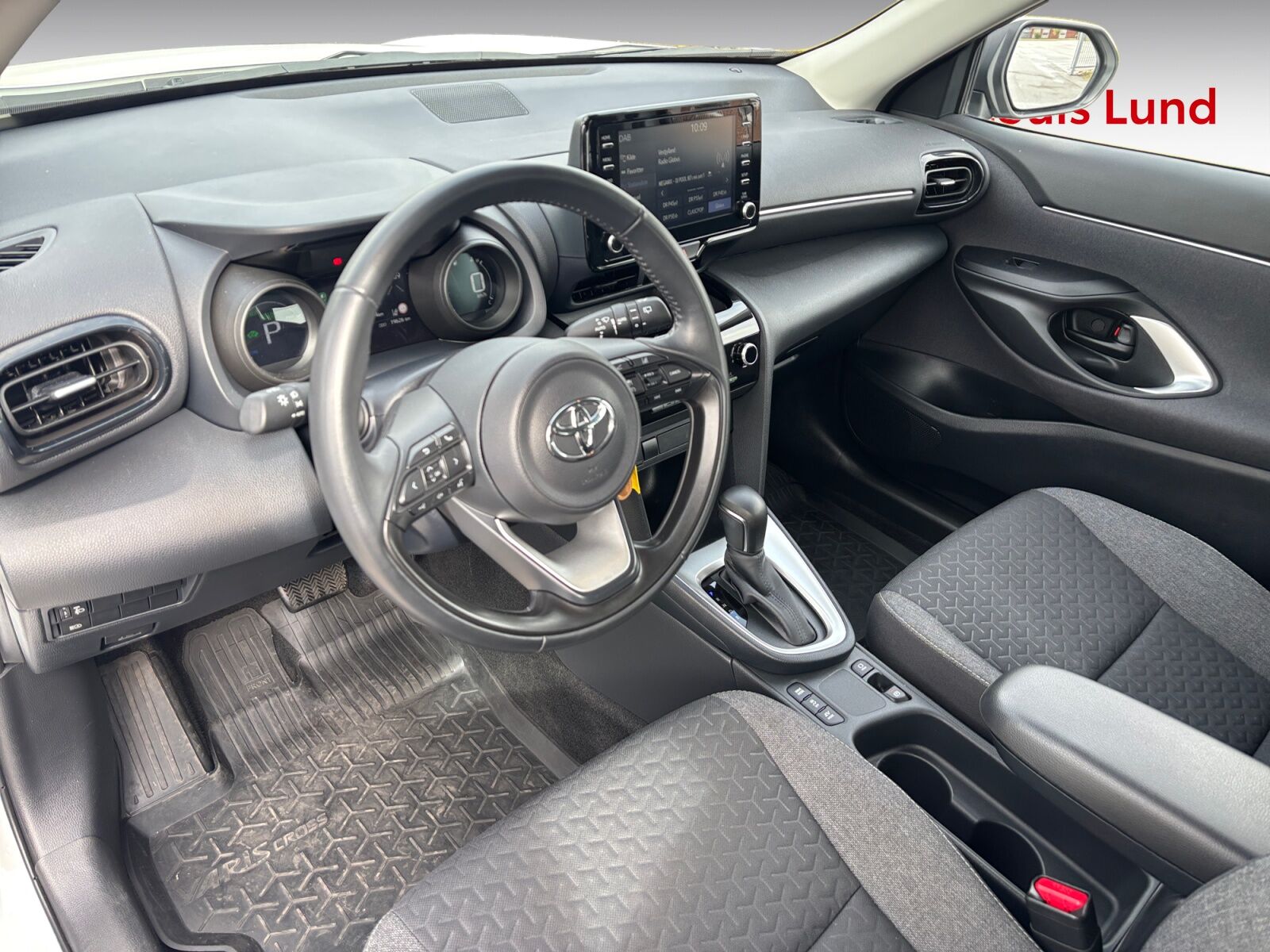 Billede af Toyota Yaris Cross 1,5 Hybrid Essential Comfort 116HK 5d Trinl. Gear
