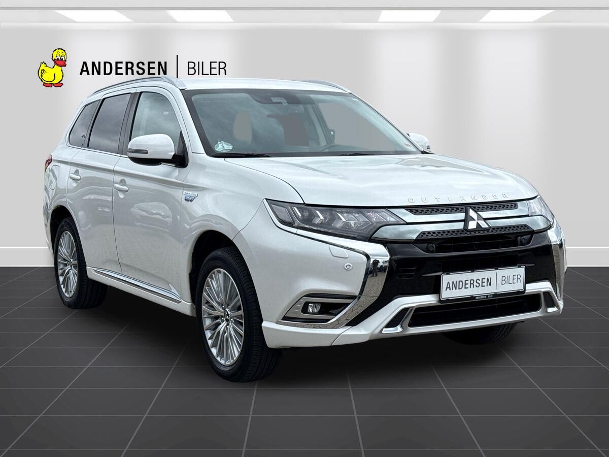 Billede af Mitsubishi Outlander 2,4 PHEV  Plugin-hybrid Intense 4WD 224HK 5d 6g Trinl. Gear
