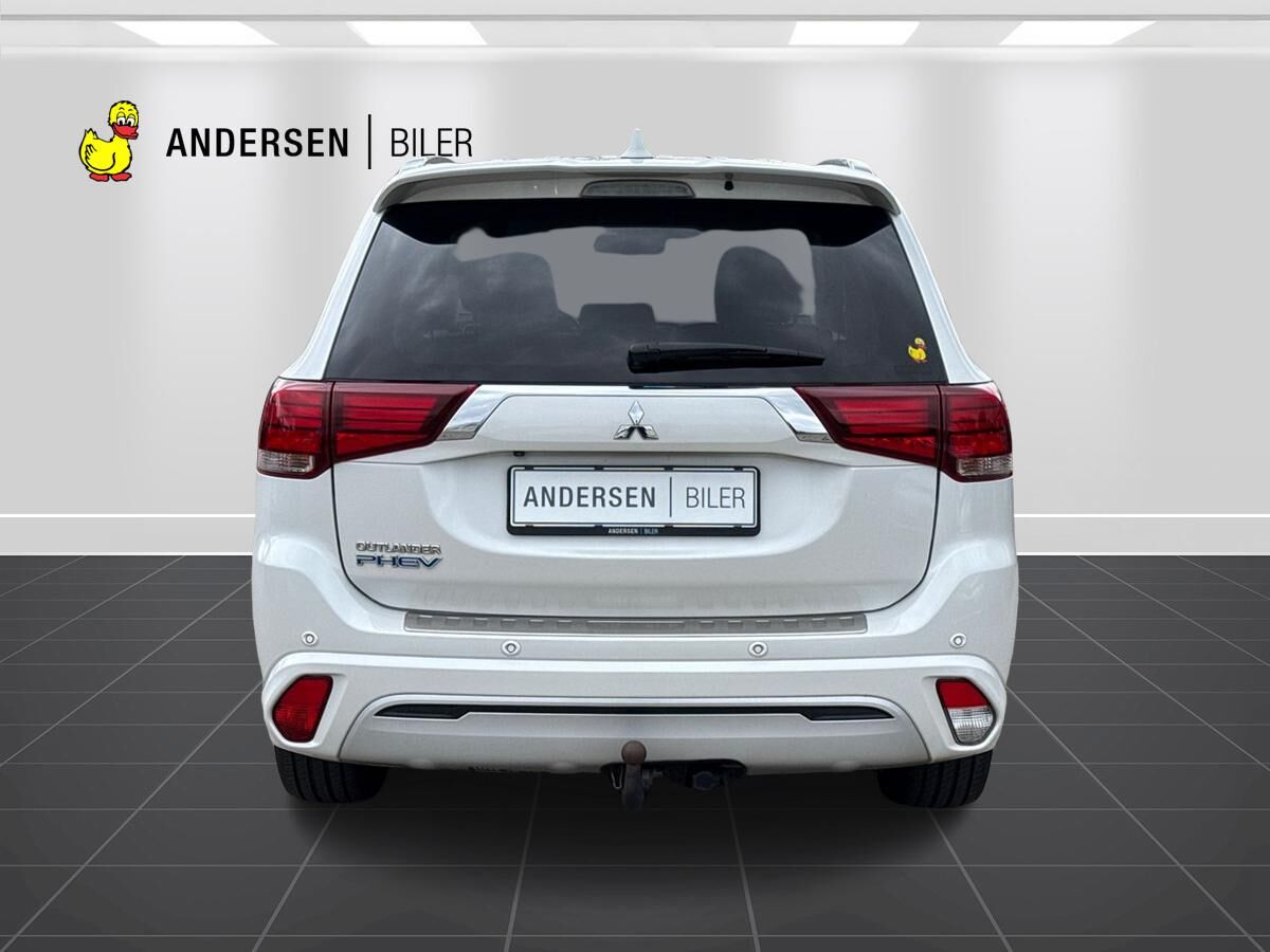 Billede af Mitsubishi Outlander 2,4 PHEV  Plugin-hybrid Intense 4WD 224HK 5d 6g Trinl. Gear