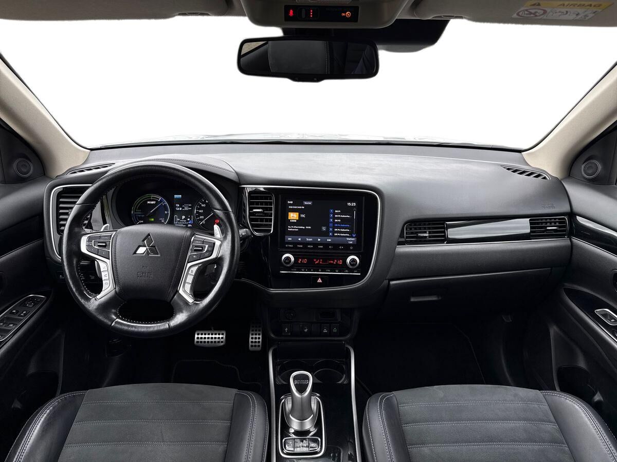 Billede af Mitsubishi Outlander 2,4 PHEV  Plugin-hybrid Intense 4WD 224HK 5d 6g Trinl. Gear
