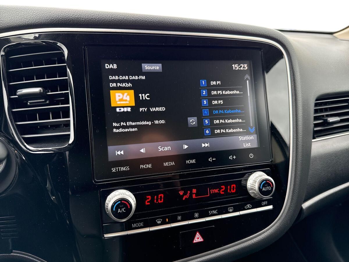 Billede af Mitsubishi Outlander 2,4 PHEV  Plugin-hybrid Intense 4WD 224HK 5d 6g Trinl. Gear