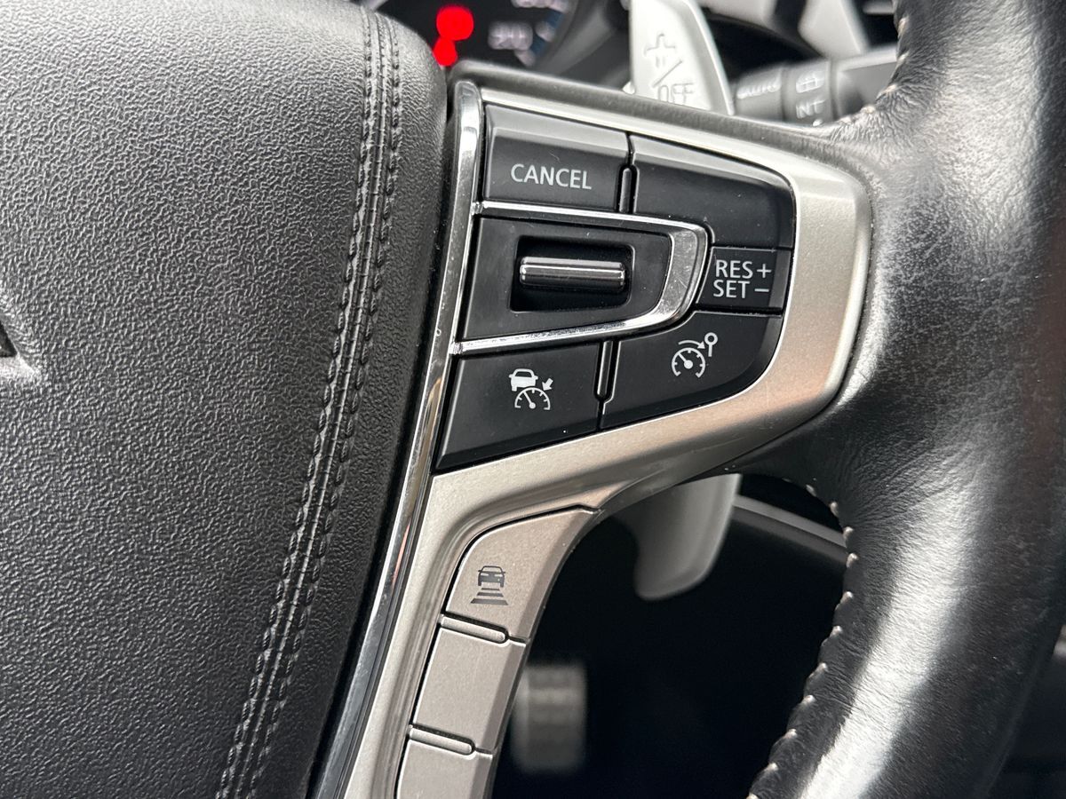 Billede af Mitsubishi Outlander 2,4 PHEV  Plugin-hybrid Intense 4WD 224HK 5d 6g Trinl. Gear
