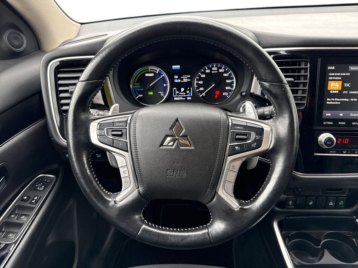 Billede af Mitsubishi Outlander 2,4 PHEV  Plugin-hybrid Intense 4WD 224HK 5d 6g Trinl. Gear