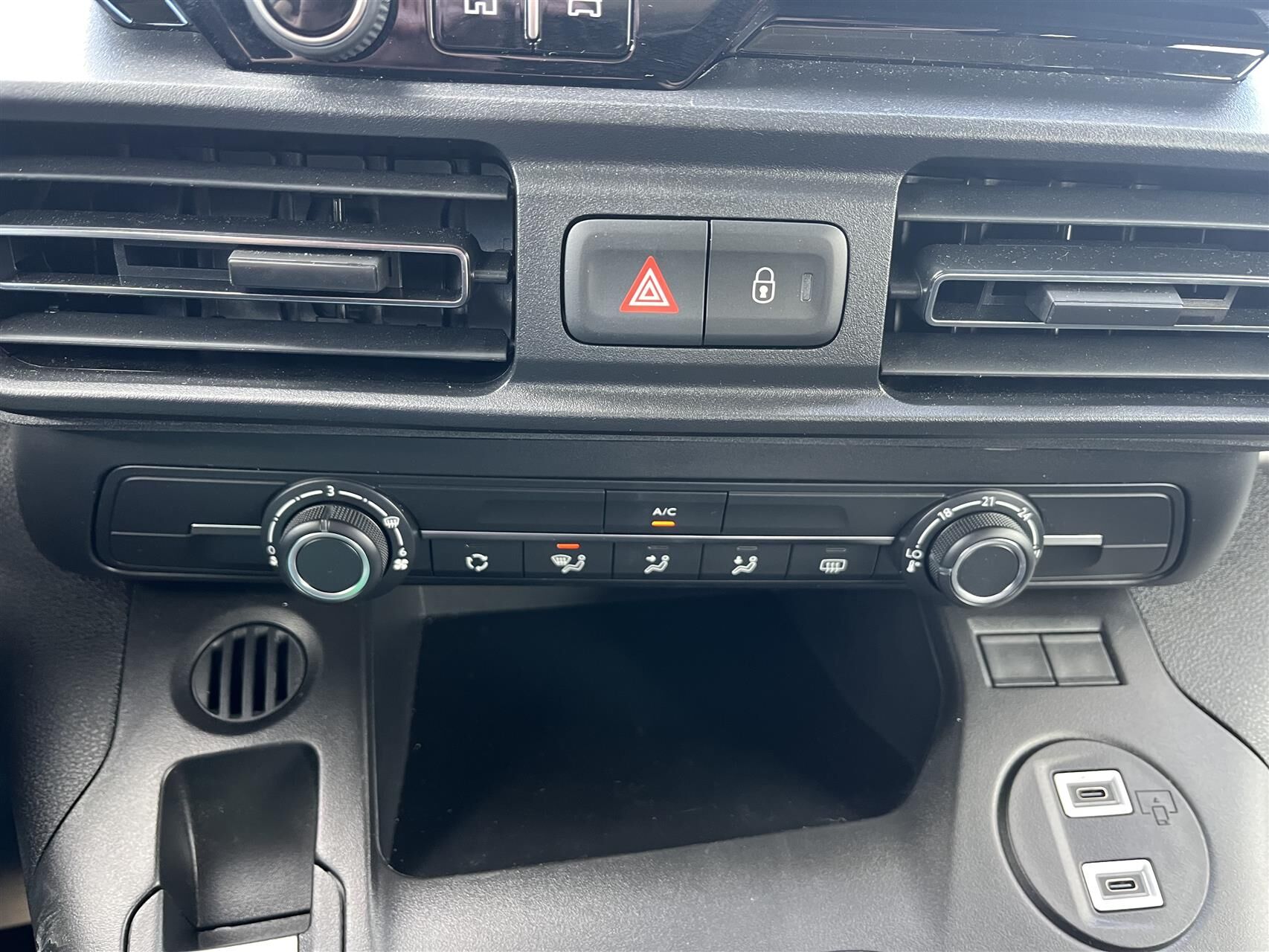 Billede af Peugeot e-Rifter L1 EL Allure 136HK Aut.