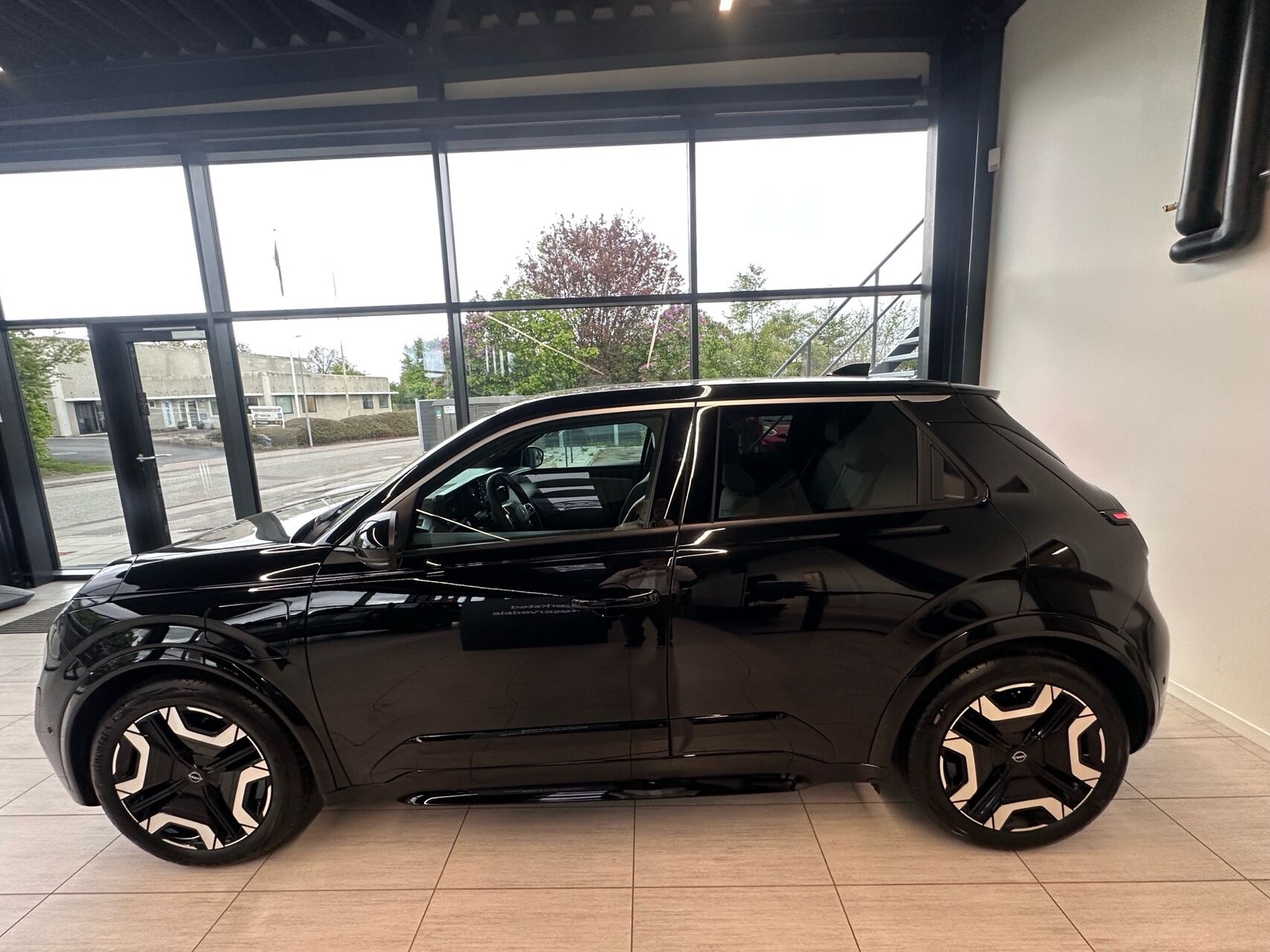 Billede af Nissan Micra EL Evolve 52kWh 150HK 5d Aut.