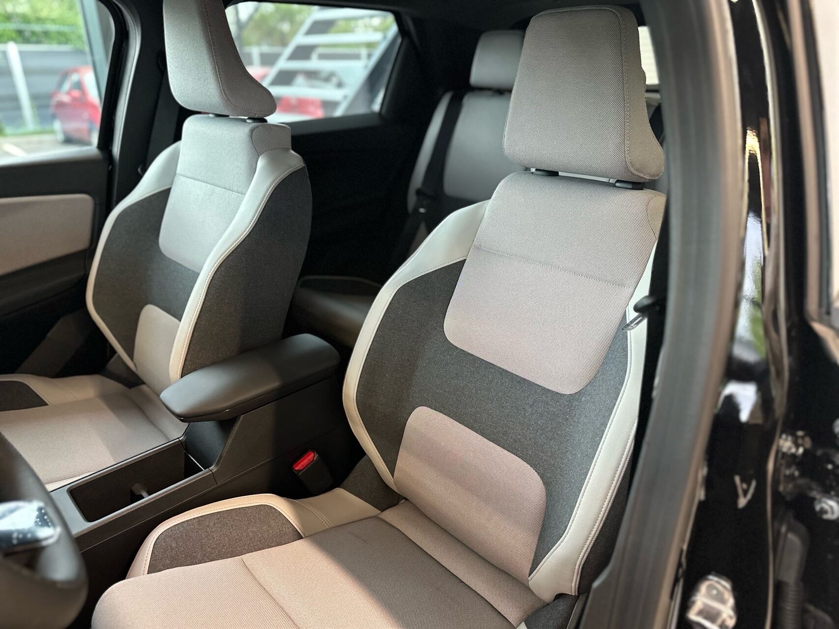 Billede af Nissan Micra EL Evolve 52kWh 150HK 5d Aut.