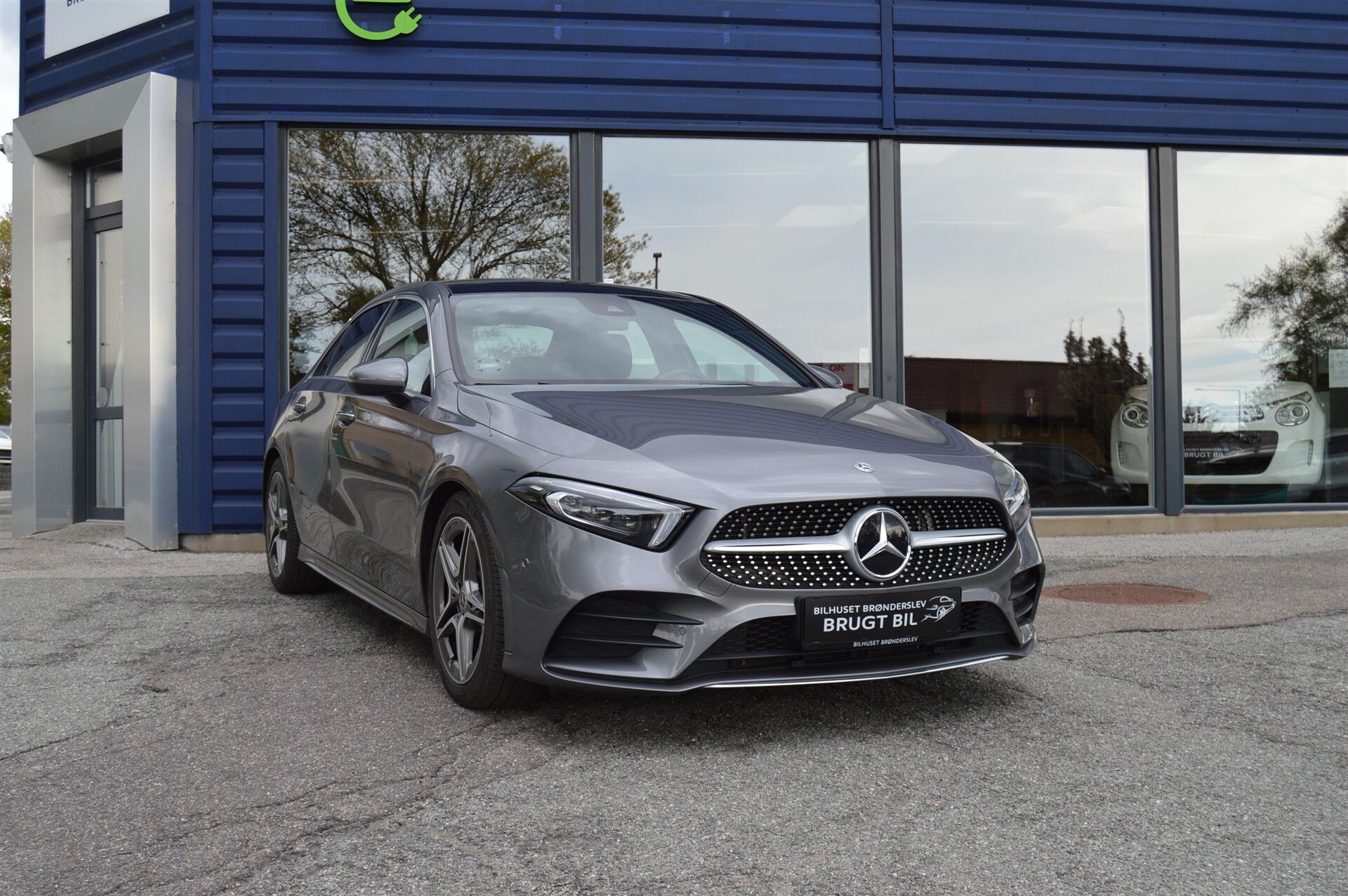 Billede af Mercedes-Benz A200 1,3 AMG Line 7G-DCT 163HK 5d 7g Aut.