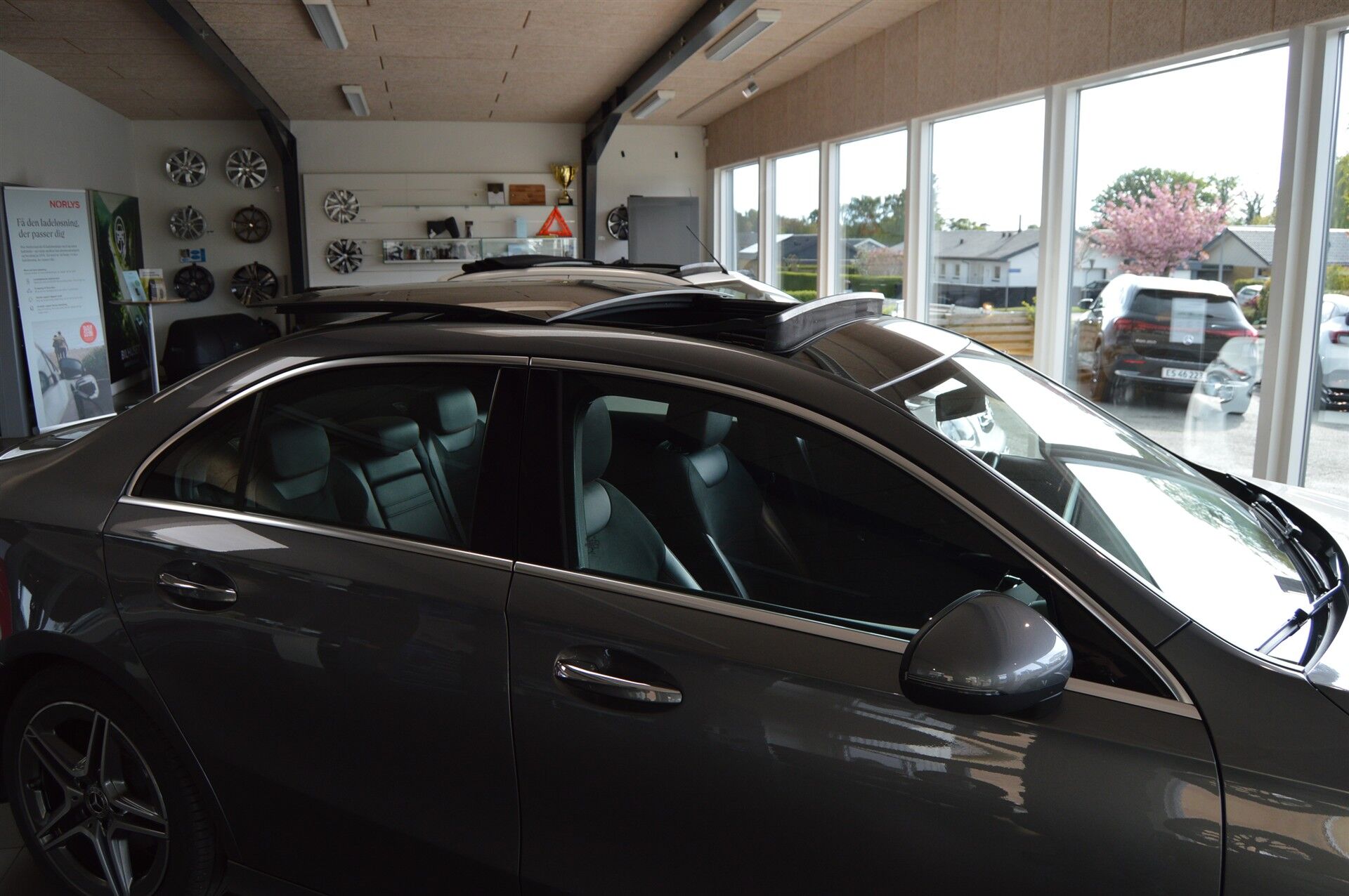 Billede af Mercedes-Benz A200 1,3 AMG Line 7G-DCT 163HK 5d 7g Aut.