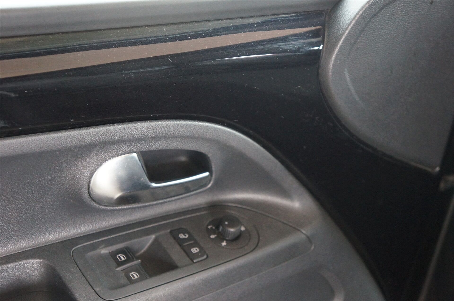 Billede af VW up 1,0 MPI BMT Move 60HK 5d