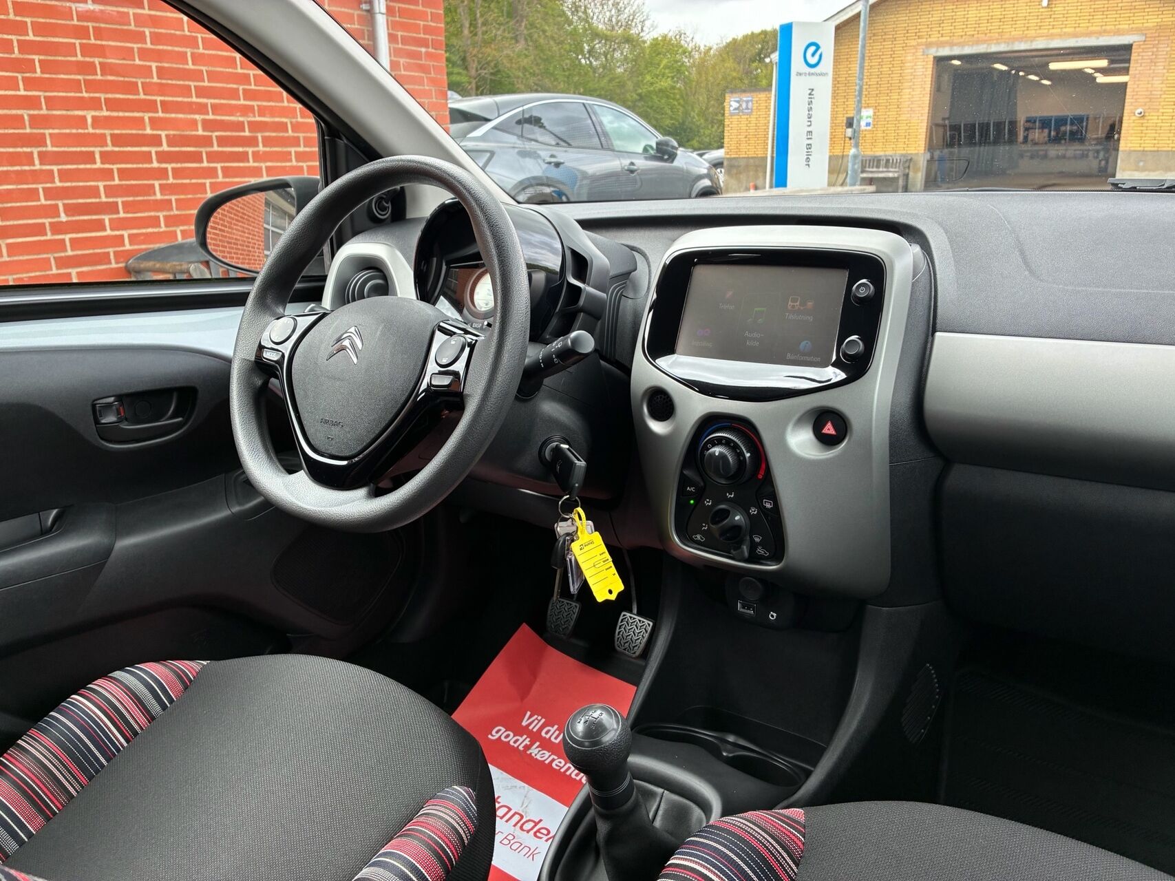 Billede af Citroën C1 1,0 VTi Iconic start/stop 68HK 5d