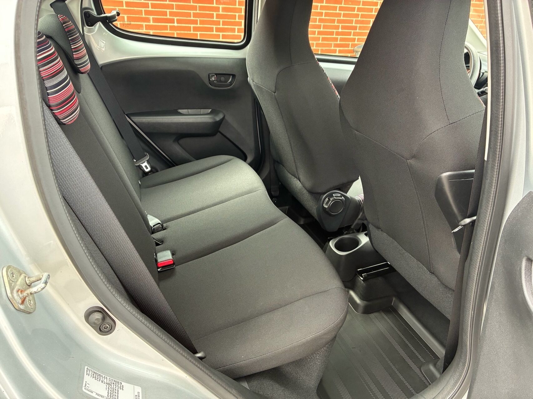 Billede af Citroën C1 1,0 VTi Iconic start/stop 68HK 5d