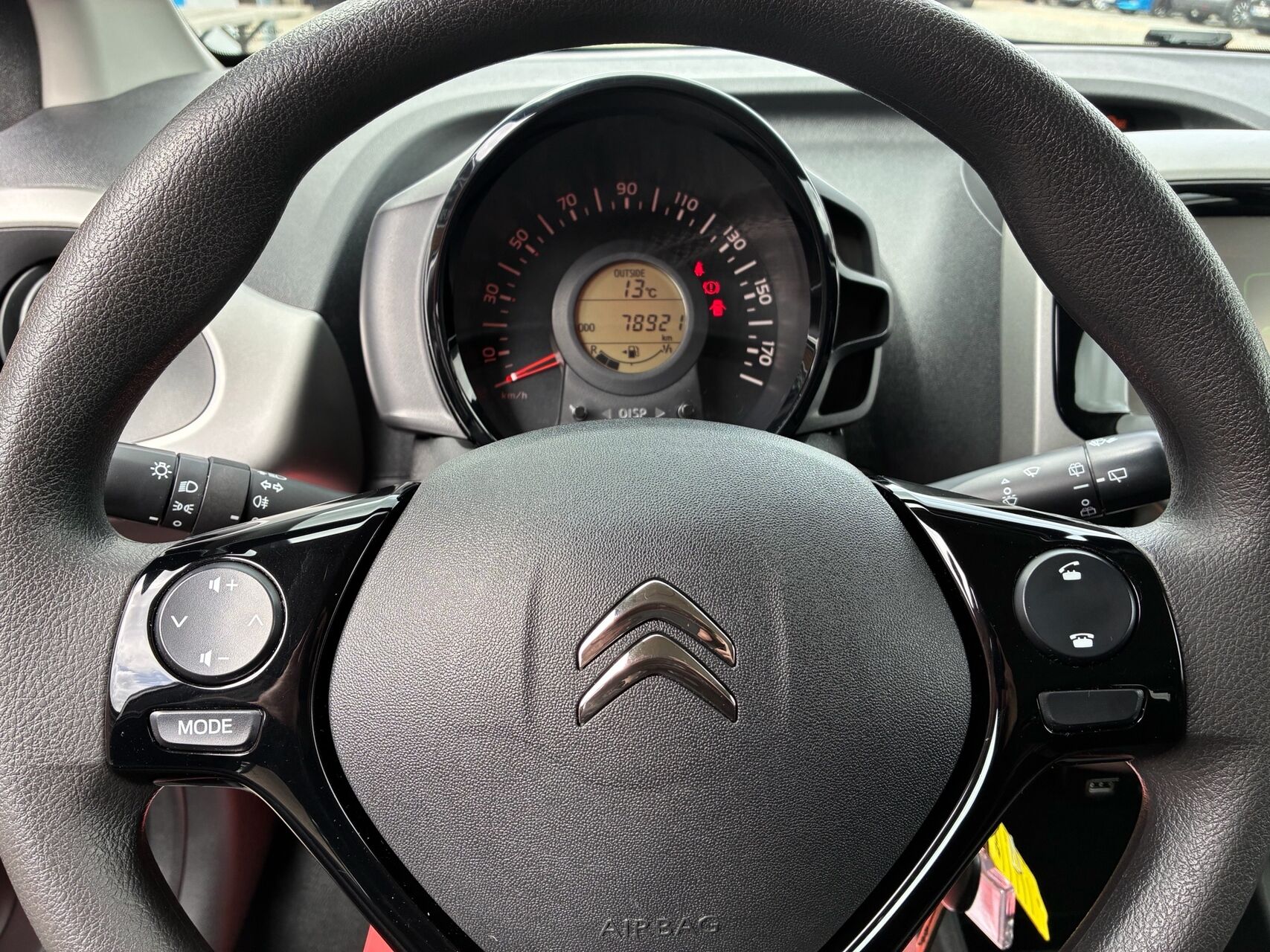 Billede af Citroën C1 1,0 VTi Iconic start/stop 68HK 5d