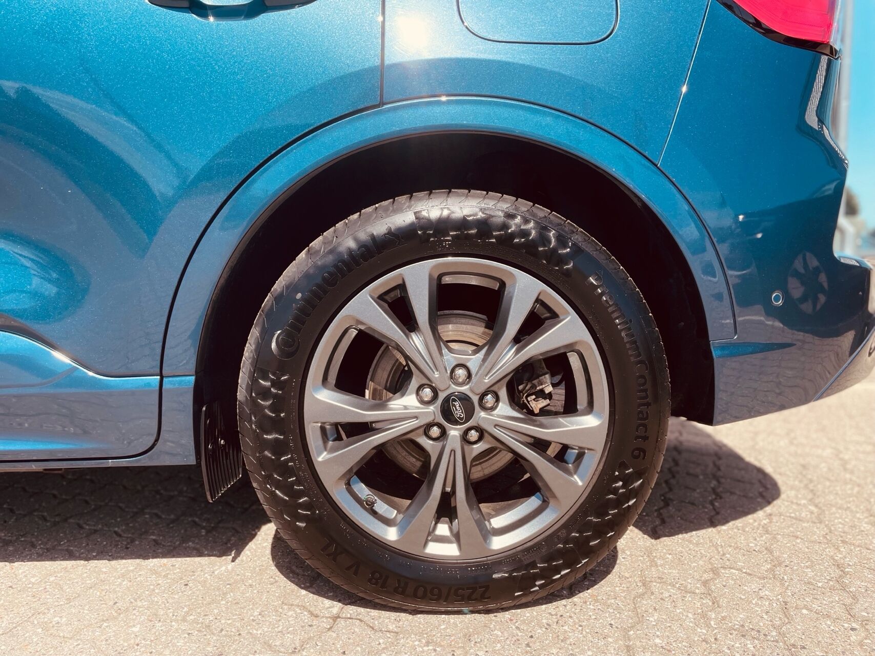 Billede af Ford Kuga 2,5 Plugin-hybrid ST-Line CVT 225HK 5d Trinl. Gear