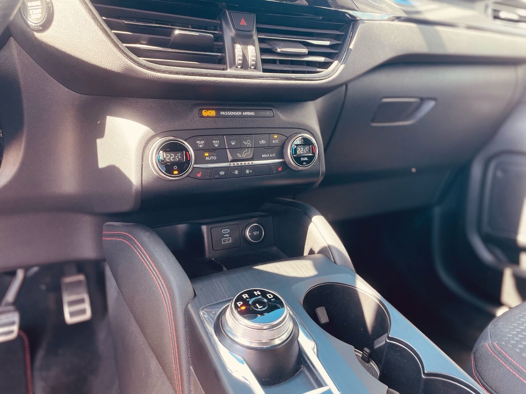 Billede af Ford Kuga 2,5 Plugin-hybrid ST-Line CVT 225HK 5d Trinl. Gear