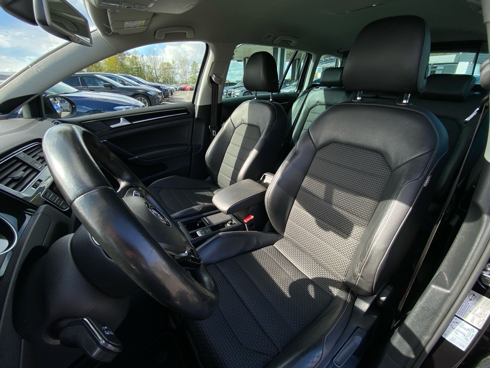 Billede af VW Golf Variant 2,0 TDI BMT R-Line 150HK Stc 6g