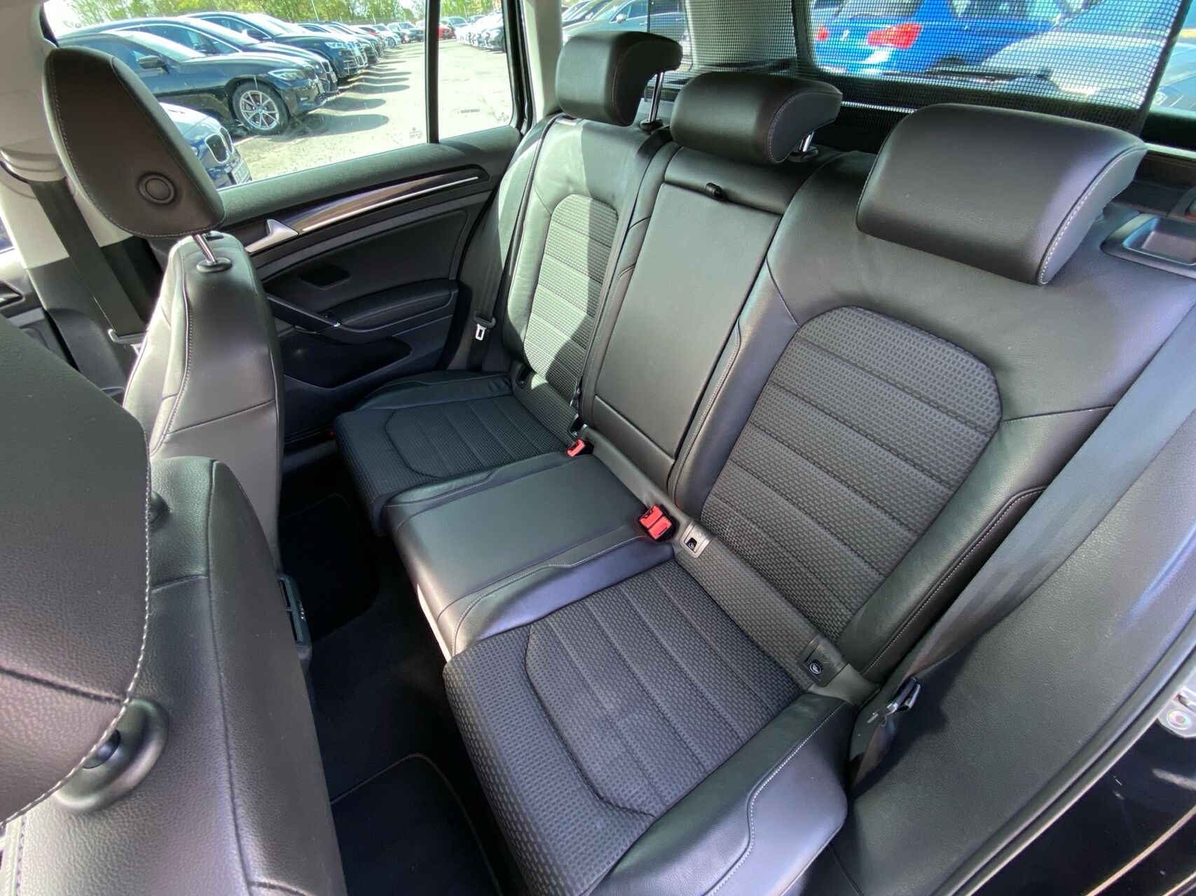 Billede af VW Golf Variant 2,0 TDI BMT R-Line 150HK Stc 6g