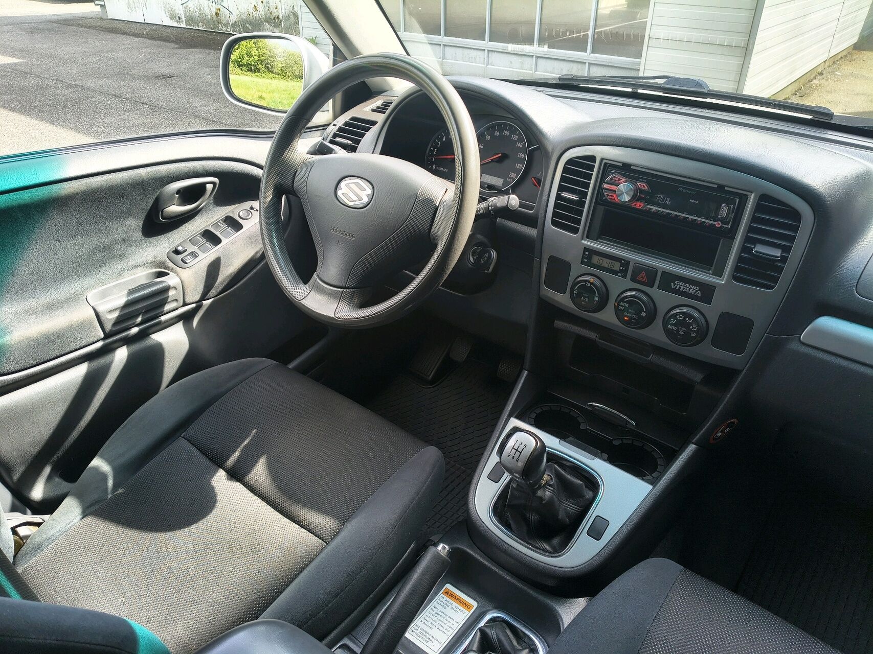 Billede af Suzuki Grand Vitara 2,0 4x4 128HK Van