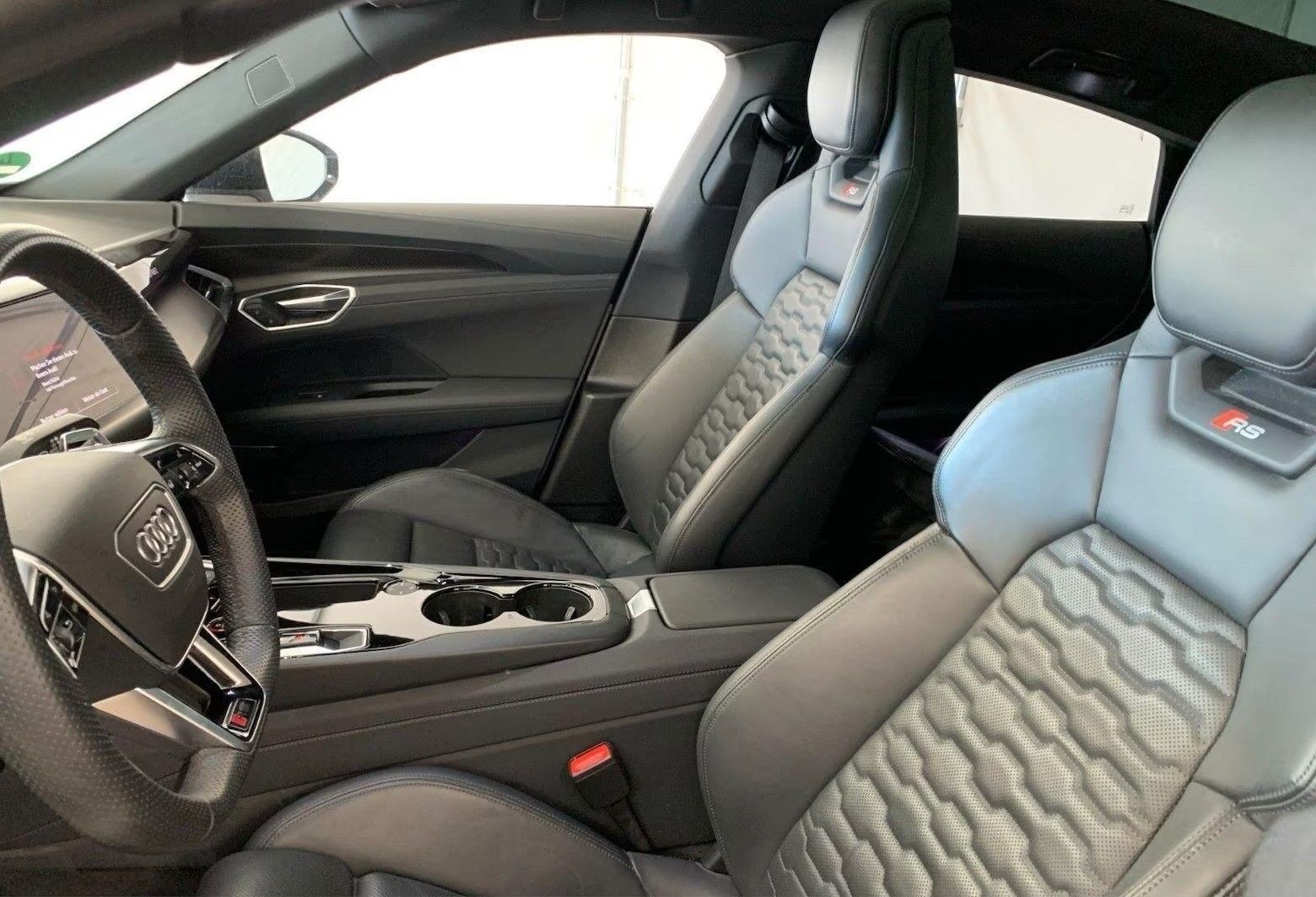 Billede af Audi RS E-tron GT EL Quattro 598HK 4d Aut.