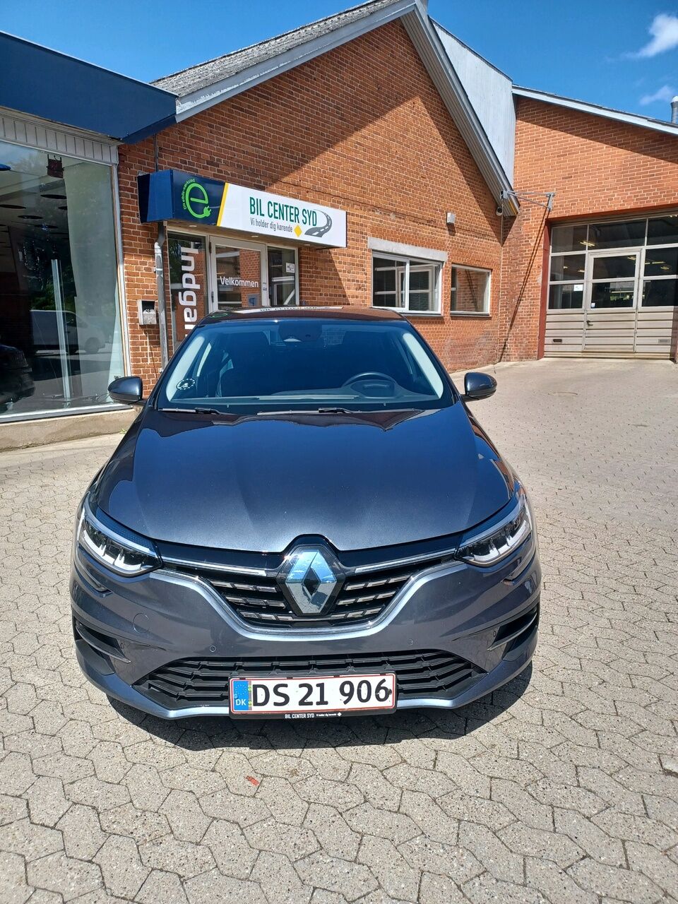 Billede af Renault Mégane 1,6 E-TECH  Plugin-hybrid Intens 160HK 5d Aut.