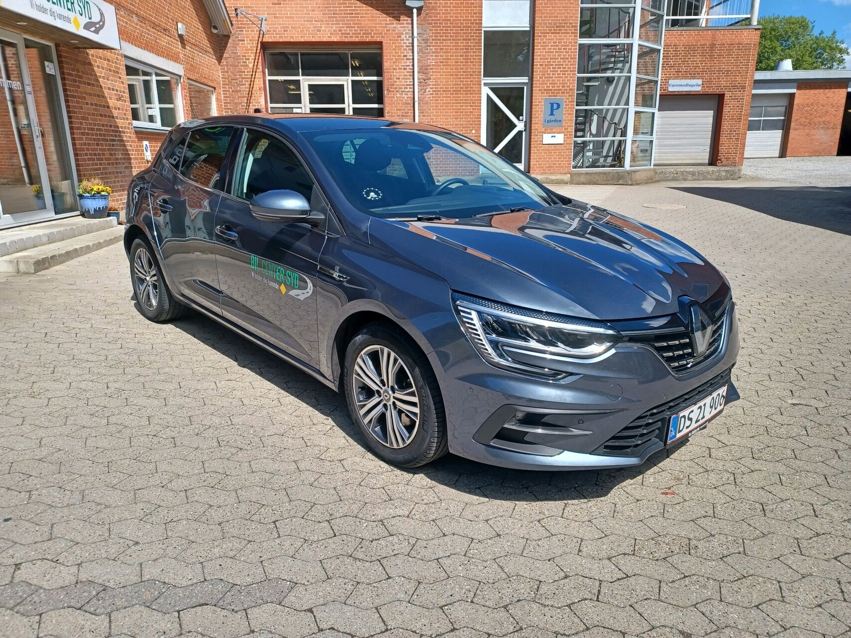 Billede af Renault Mégane 1,6 E-TECH  Plugin-hybrid Intens 160HK 5d Aut.