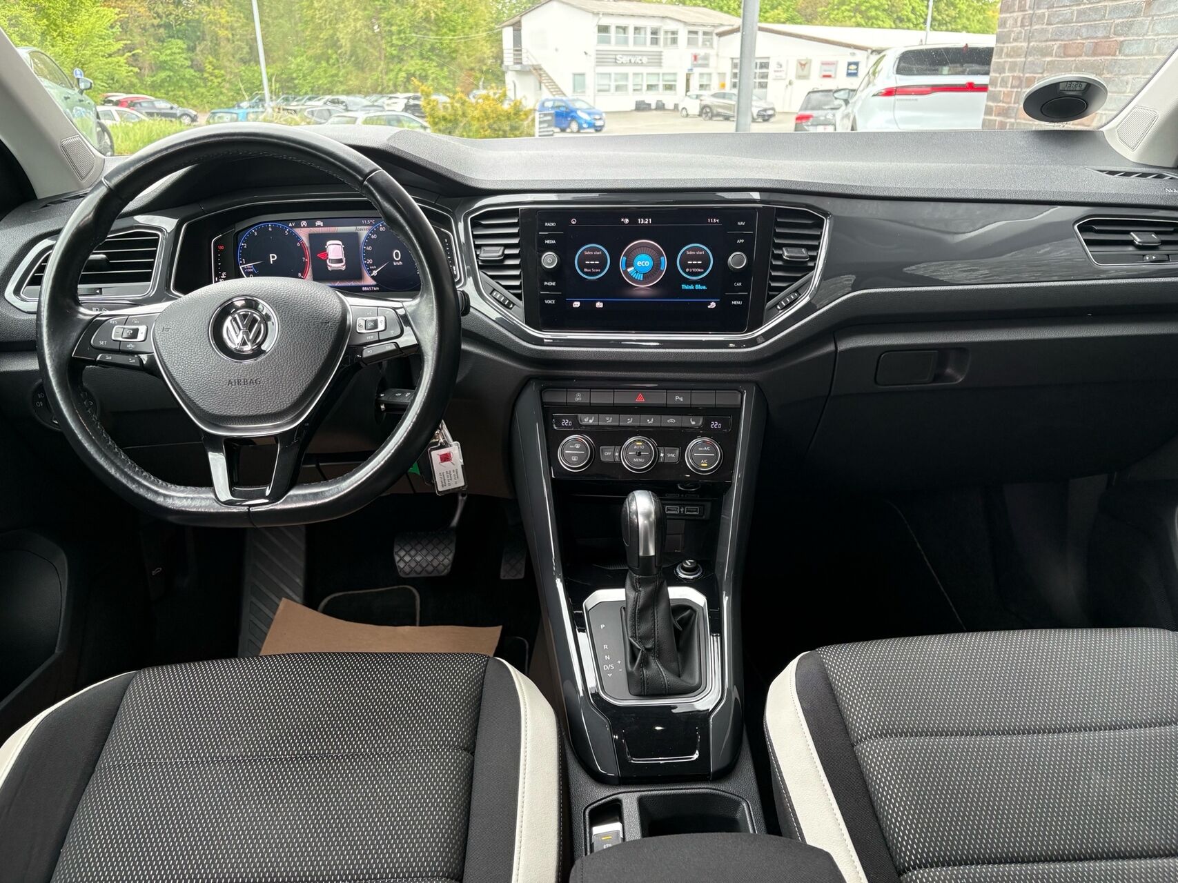 Billede af VW T-Roc 1,5 TSI ACT Sport DSG 150HK 5d 7g Aut.