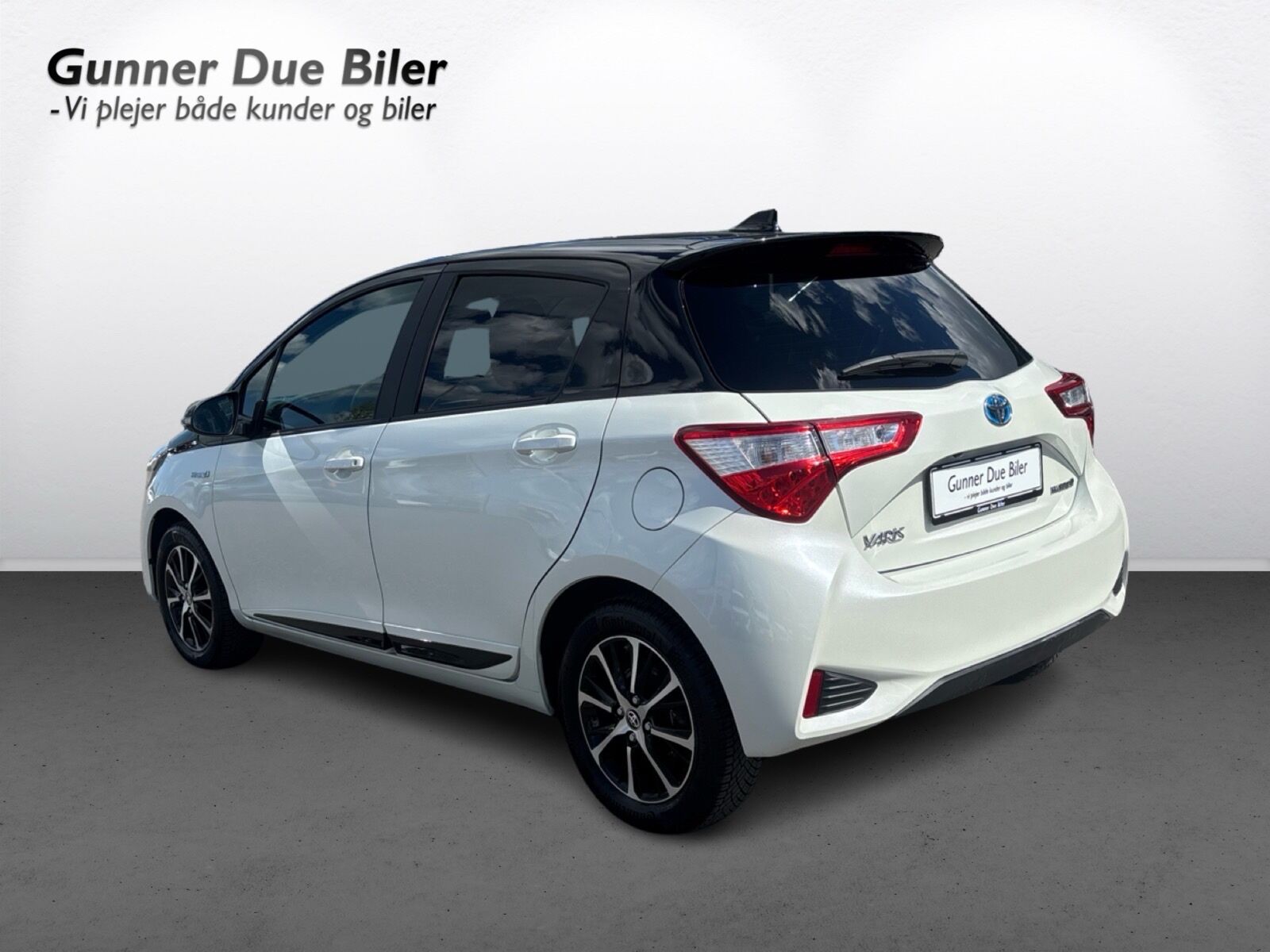 Billede af Toyota Yaris 1,5 Hybrid H3 Premiumpakke E-CVT 100HK 5d Trinl. Gear