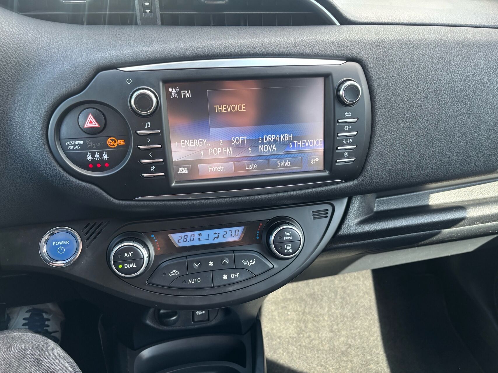 Billede af Toyota Yaris 1,5 Hybrid H3 Premiumpakke E-CVT 100HK 5d Trinl. Gear