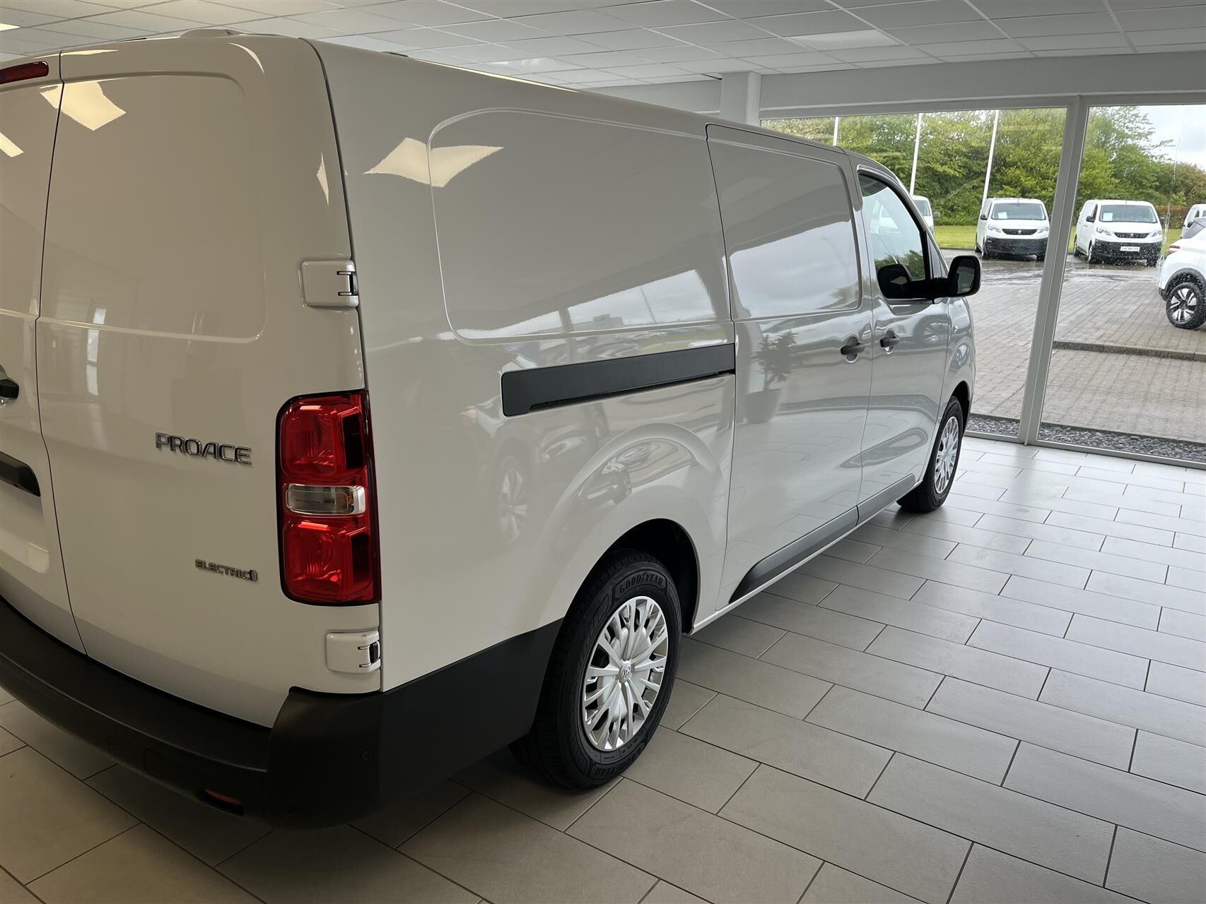 Billede af Toyota Proace Electric Long EL Comfort 136HK Van Aut.