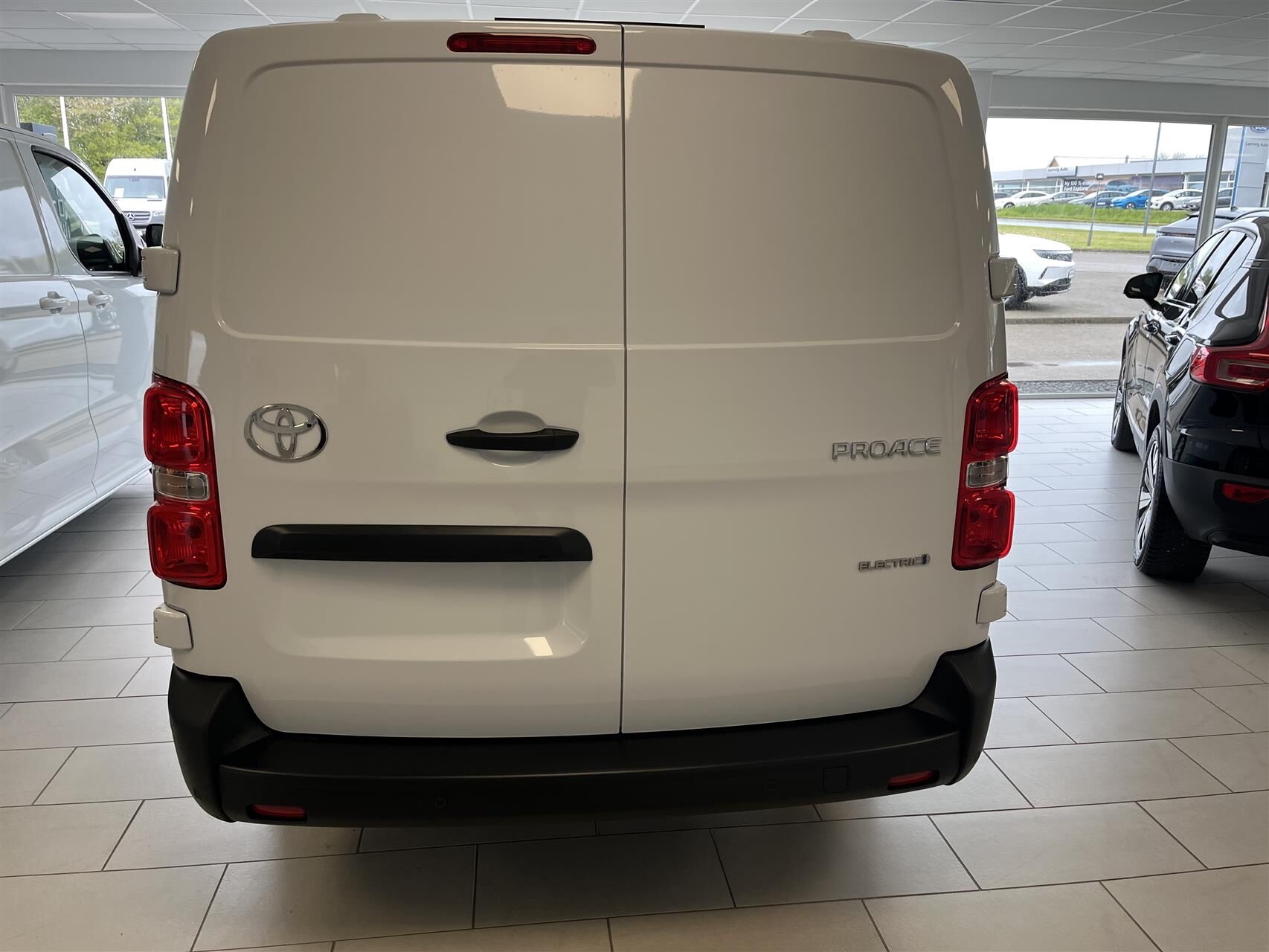 Billede af Toyota Proace Electric Long EL Comfort 136HK Van Aut.