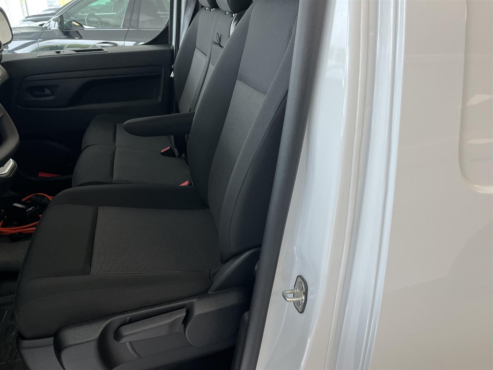 Billede af Toyota Proace Electric Long EL Comfort 136HK Van Aut.