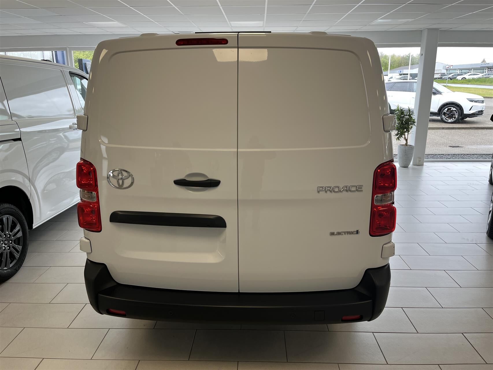 Billede af Toyota Proace Electric Long EL Comfort 136HK Van Aut.