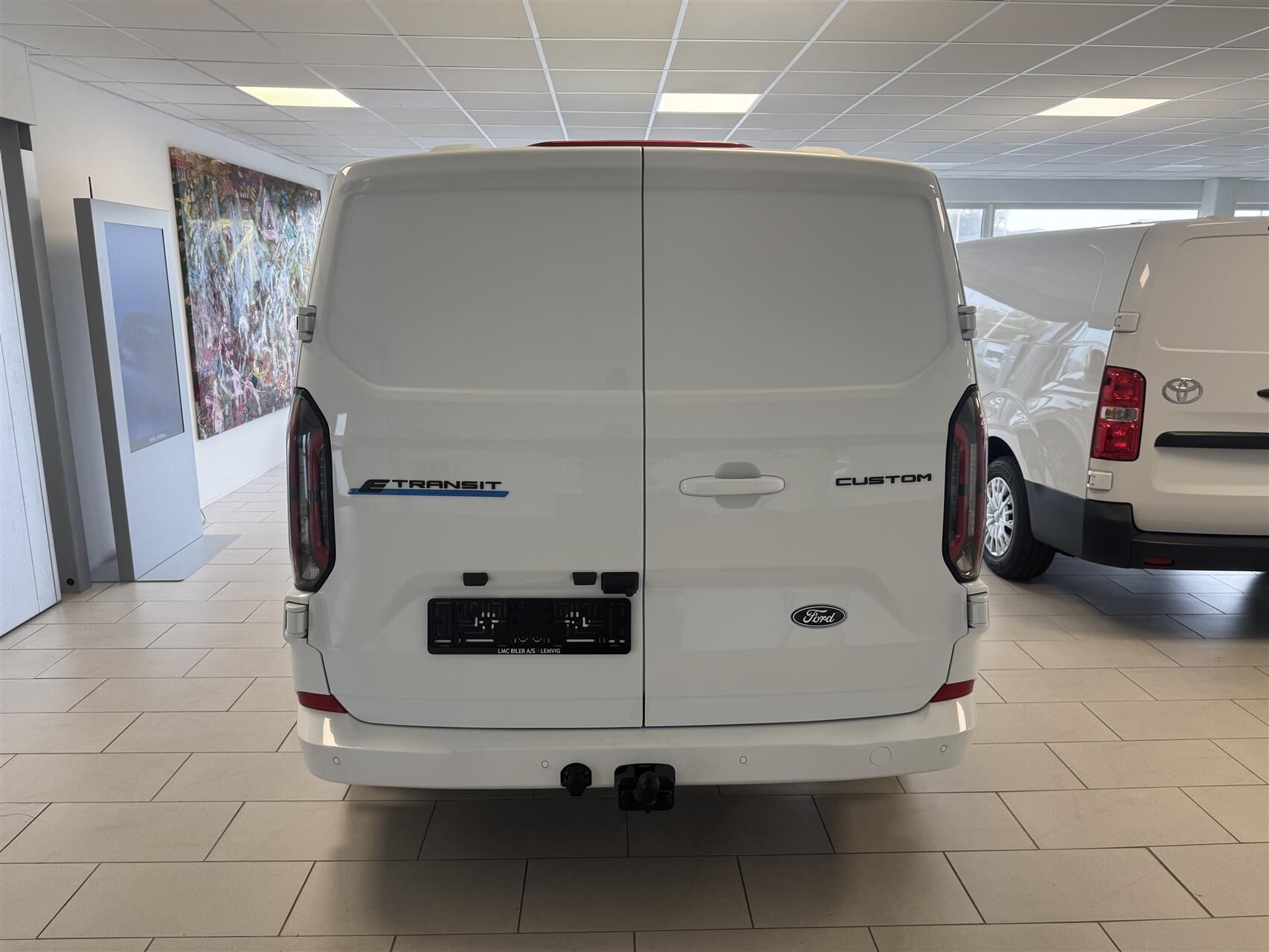 Billede af Ford E-Transit Custom 320 L2H1 EL Trend 136HK Van Aut.