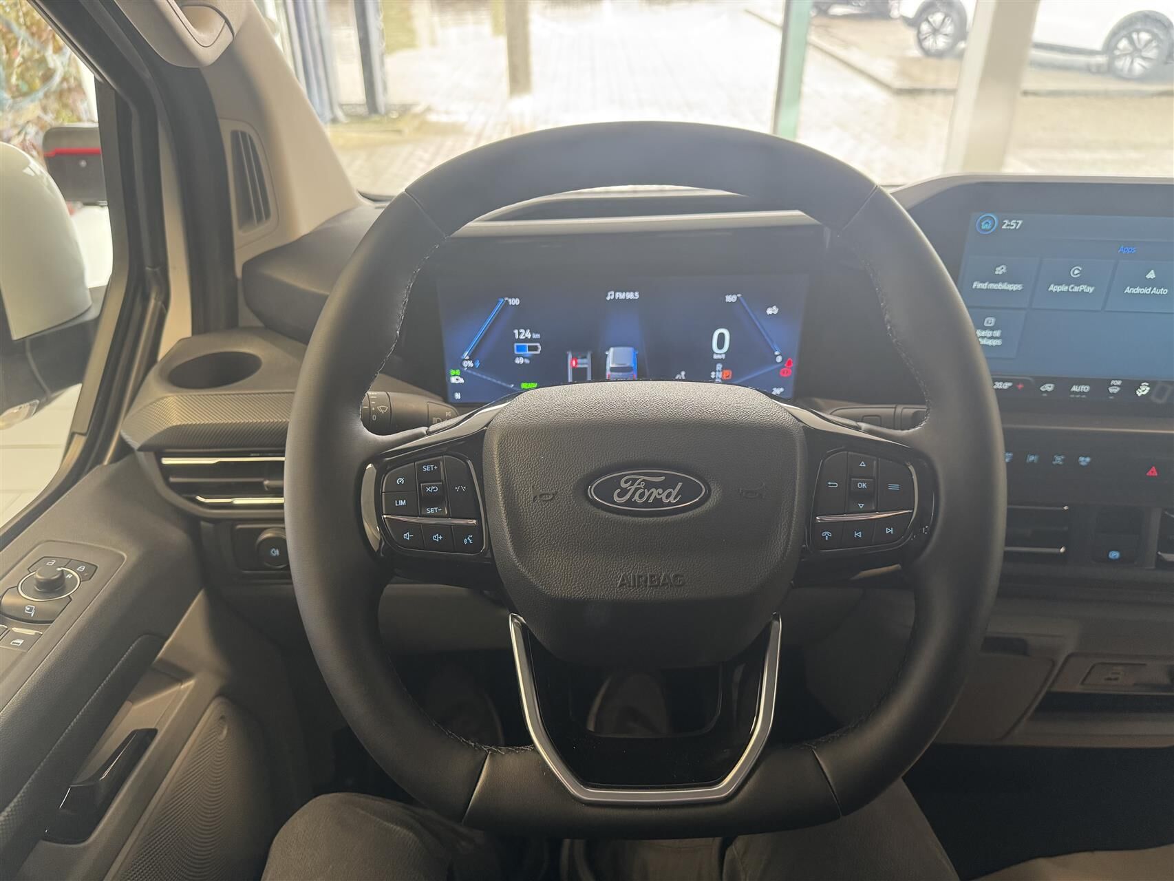 Billede af Ford E-Transit Custom 320 L2H1 EL Trend 136HK Van Aut.