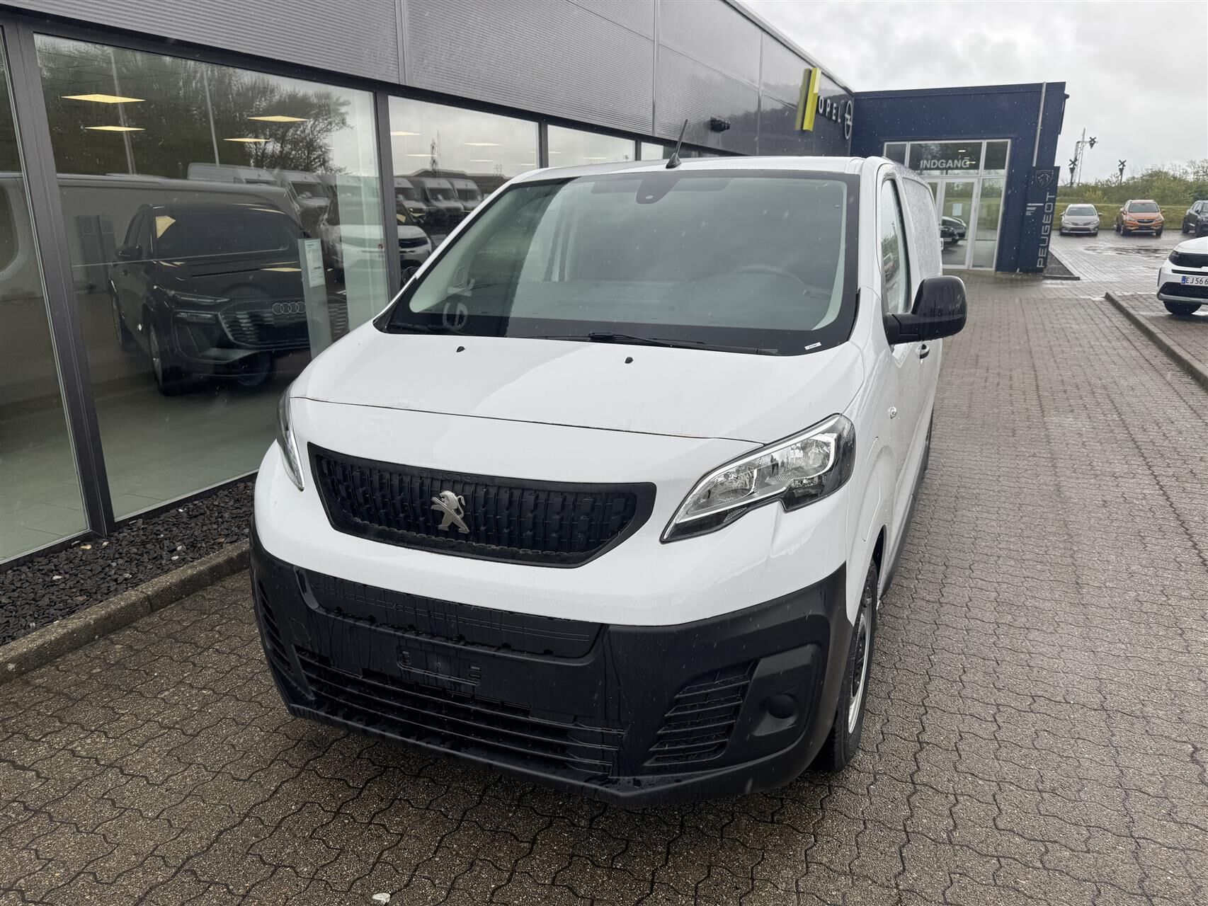 Billede af Peugeot e-Expert L3 EL Plus Limited 136HK Van Aut.