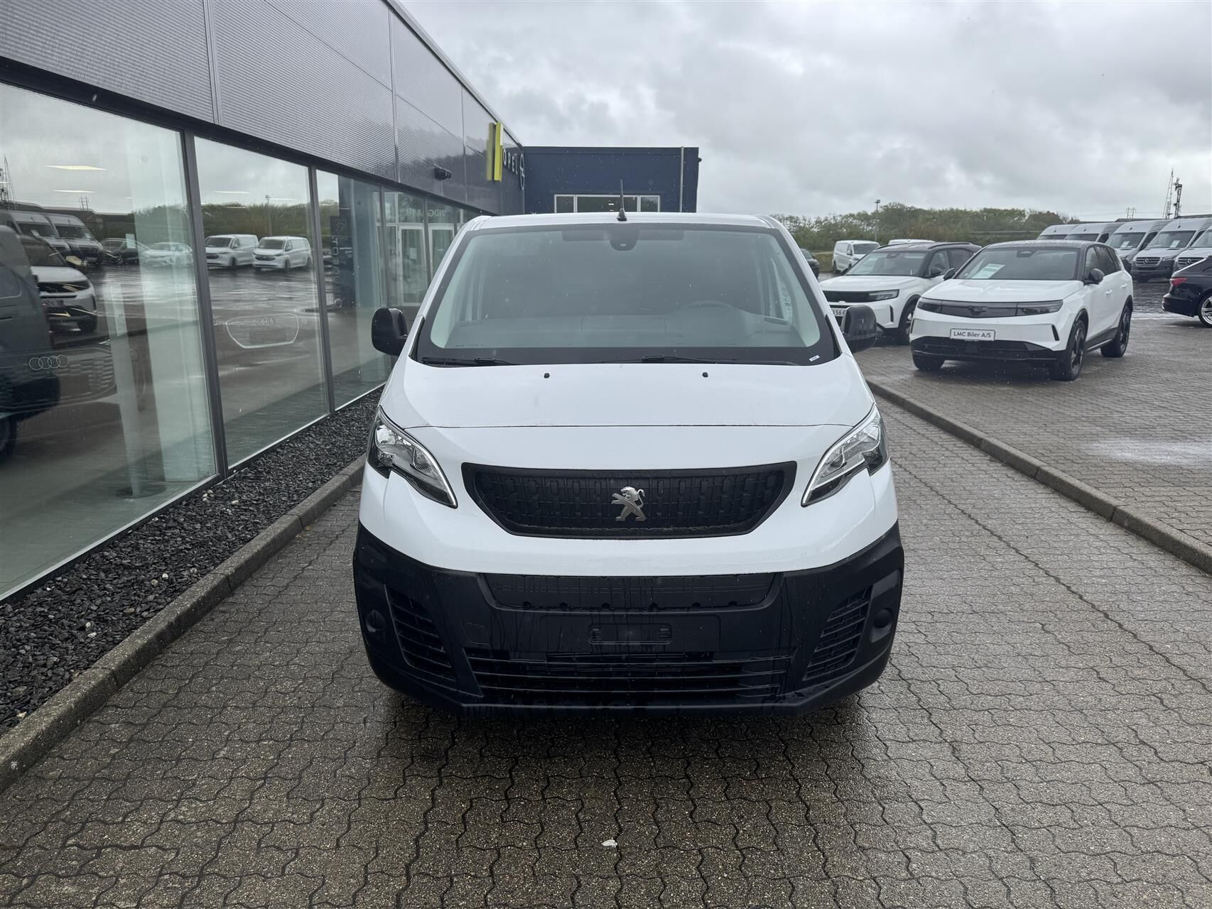 Billede af Peugeot e-Expert L3 EL Plus Limited 136HK Van Aut.