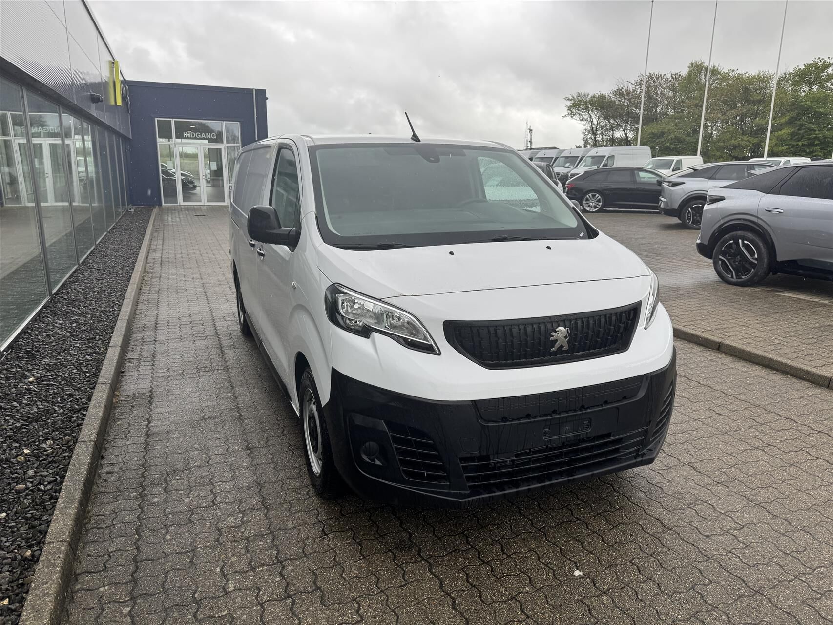 Billede af Peugeot e-Expert L3 EL Plus Limited 136HK Van Aut.