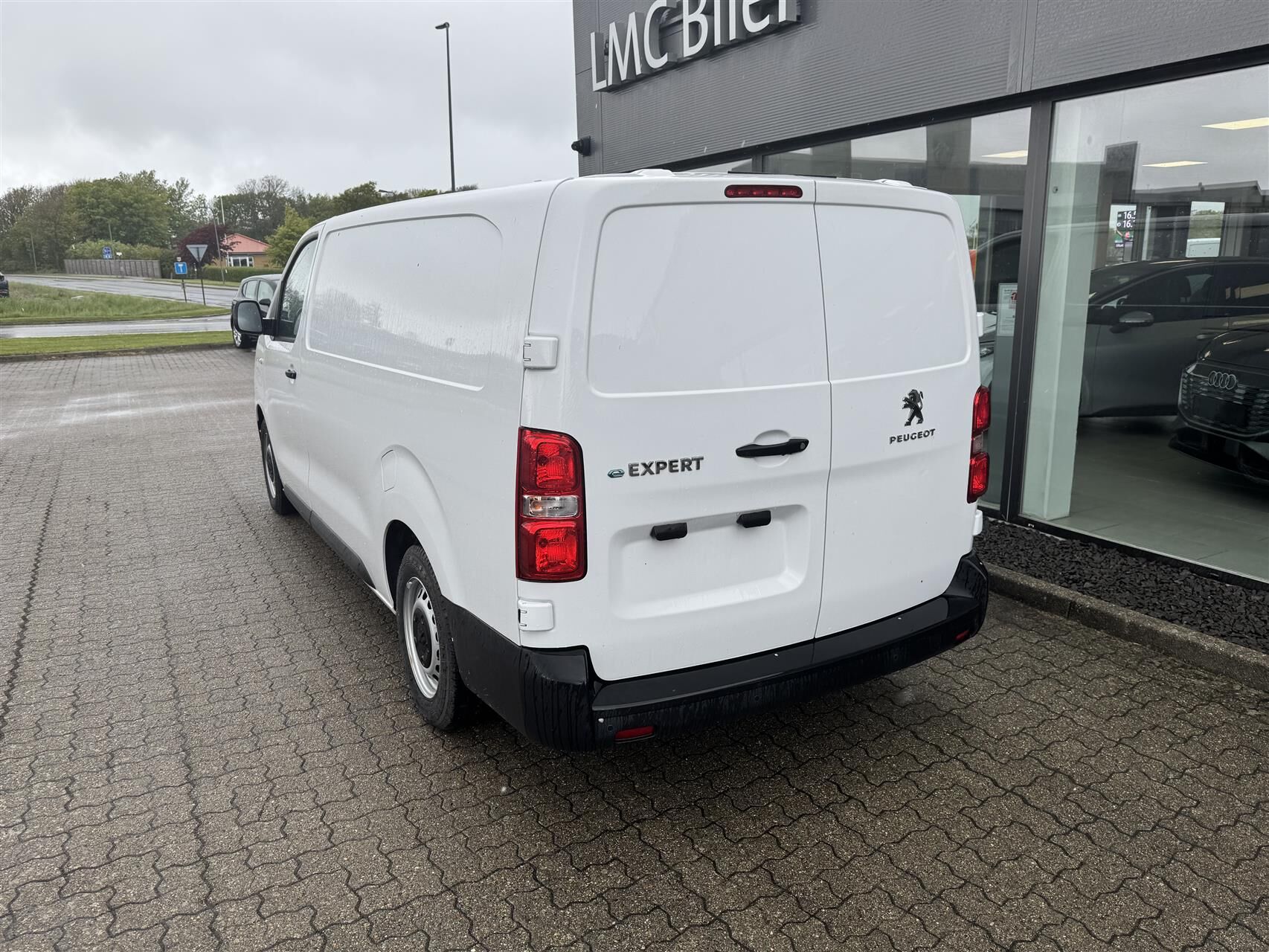 Billede af Peugeot e-Expert L3 EL Plus Limited 136HK Van Aut.