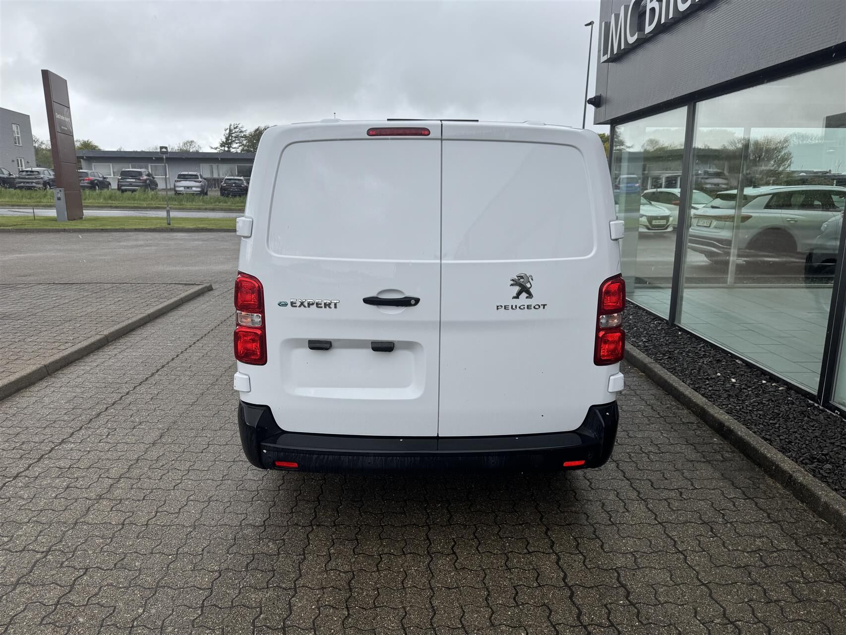 Billede af Peugeot e-Expert L3 EL Plus Limited 136HK Van Aut.
