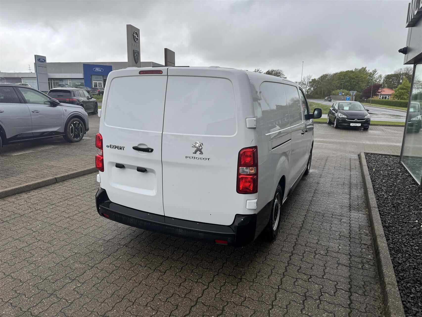 Billede af Peugeot e-Expert L3 EL Plus Limited 136HK Van Aut.
