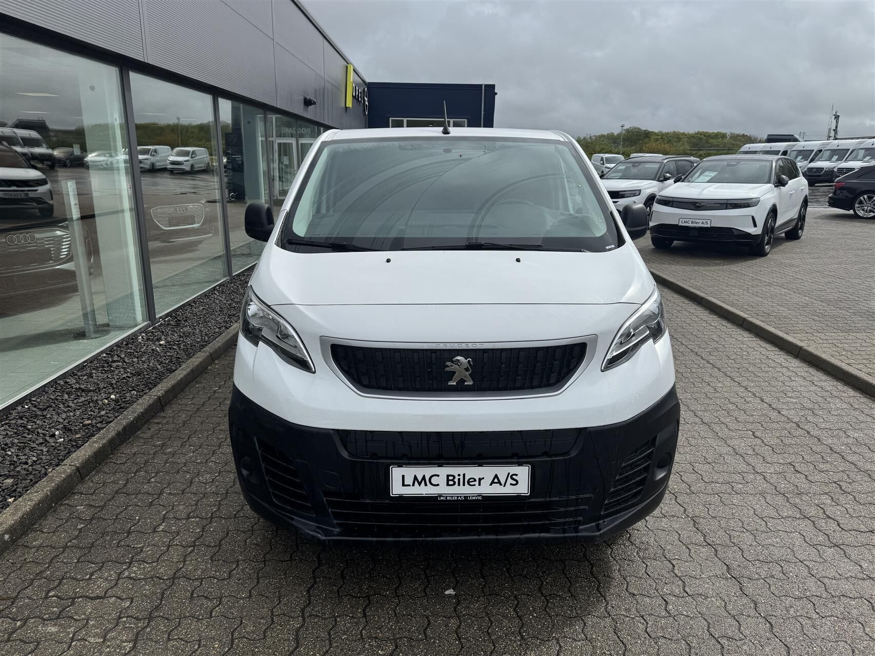 Billede af Peugeot e-Expert L2 EL Plus 136HK Van Aut.