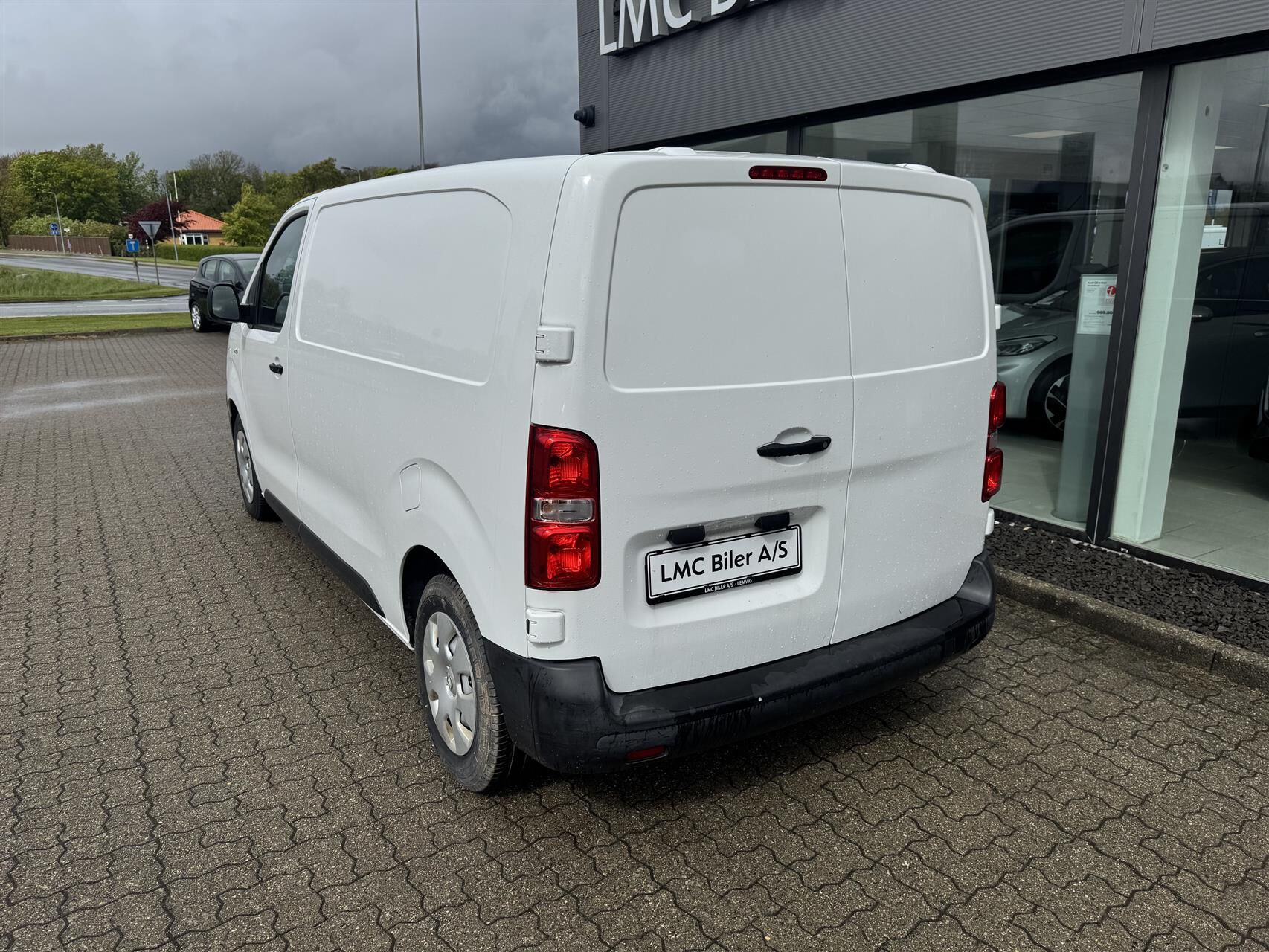 Billede af Peugeot e-Expert L2 EL Plus 136HK Van Aut.