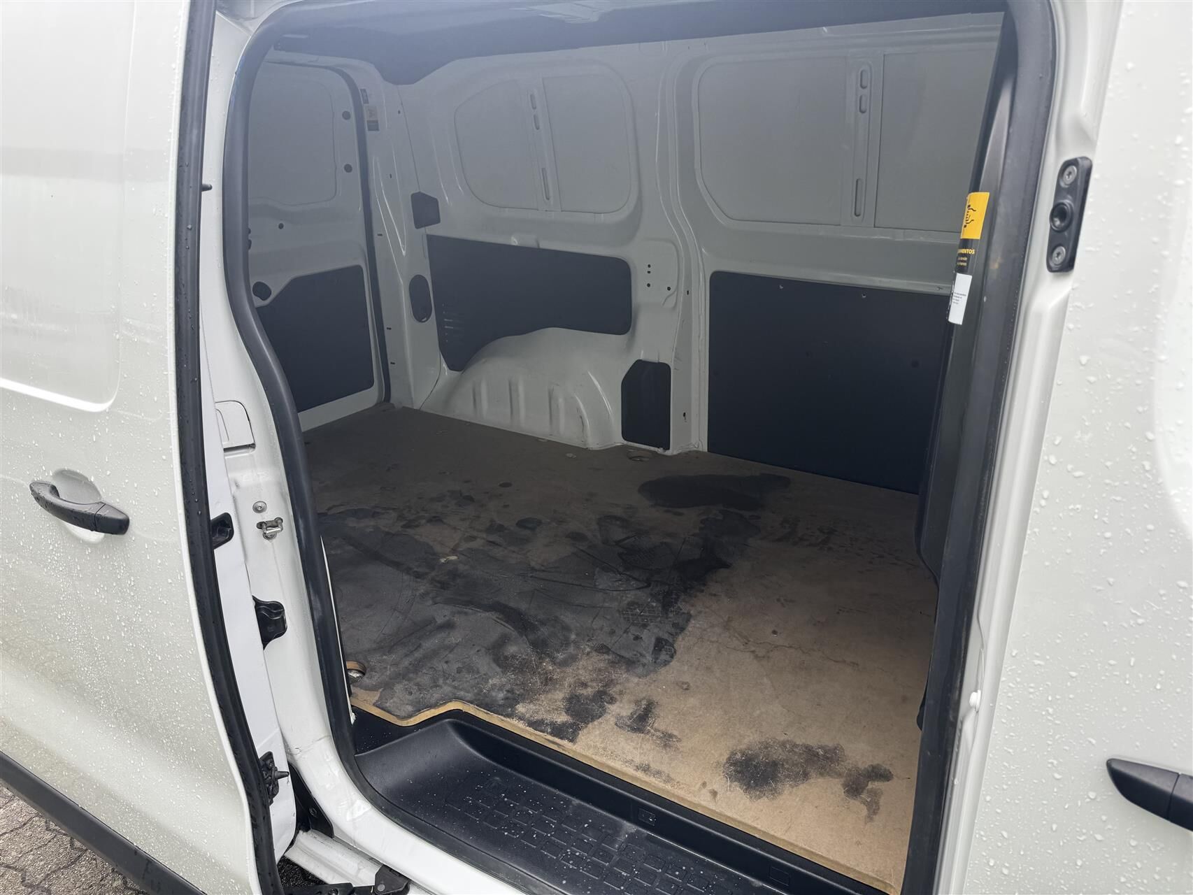 Billede af Peugeot e-Expert L2 EL Plus 136HK Van Aut.