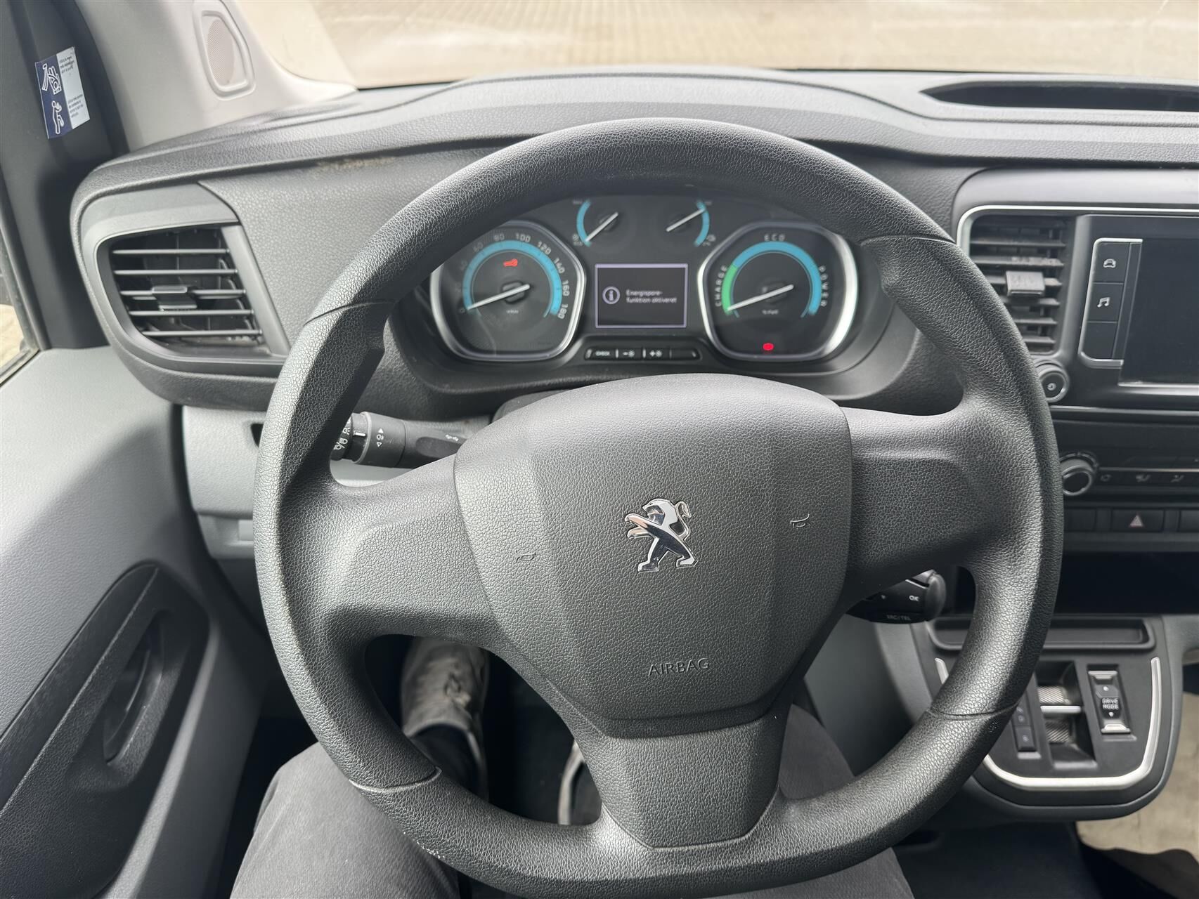 Billede af Peugeot e-Expert L2 EL Plus 136HK Van Aut.