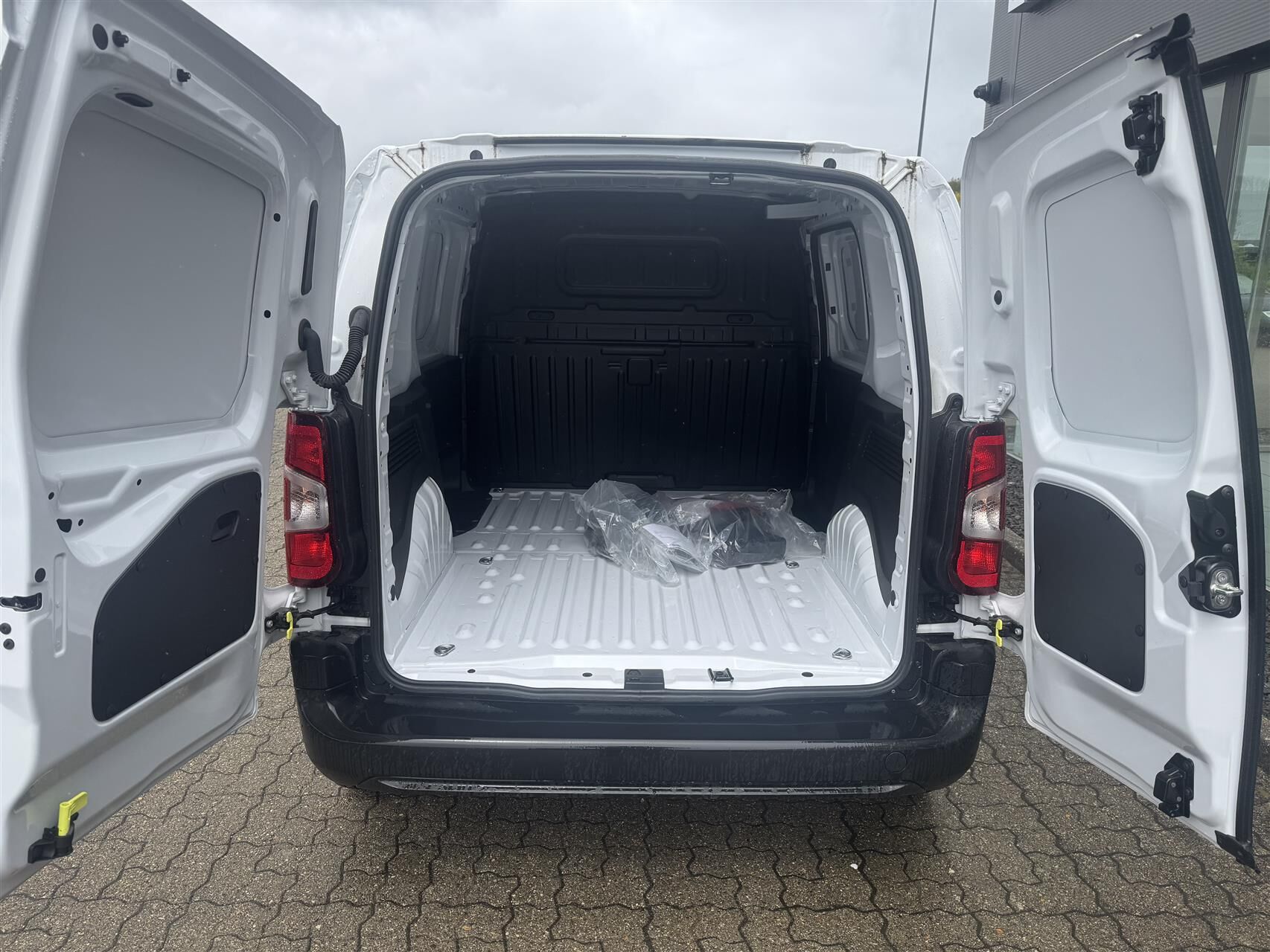 Billede af Citroën e-Berlingo L1 EL Flexline 136HK Aut.