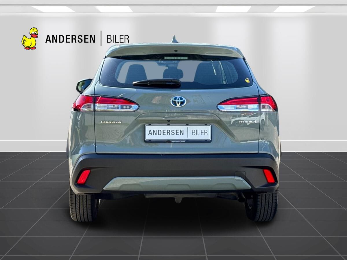 Billede af Toyota Corolla Cross 2,0 Hybrid Active E-CVT 197HK 5d Aut.