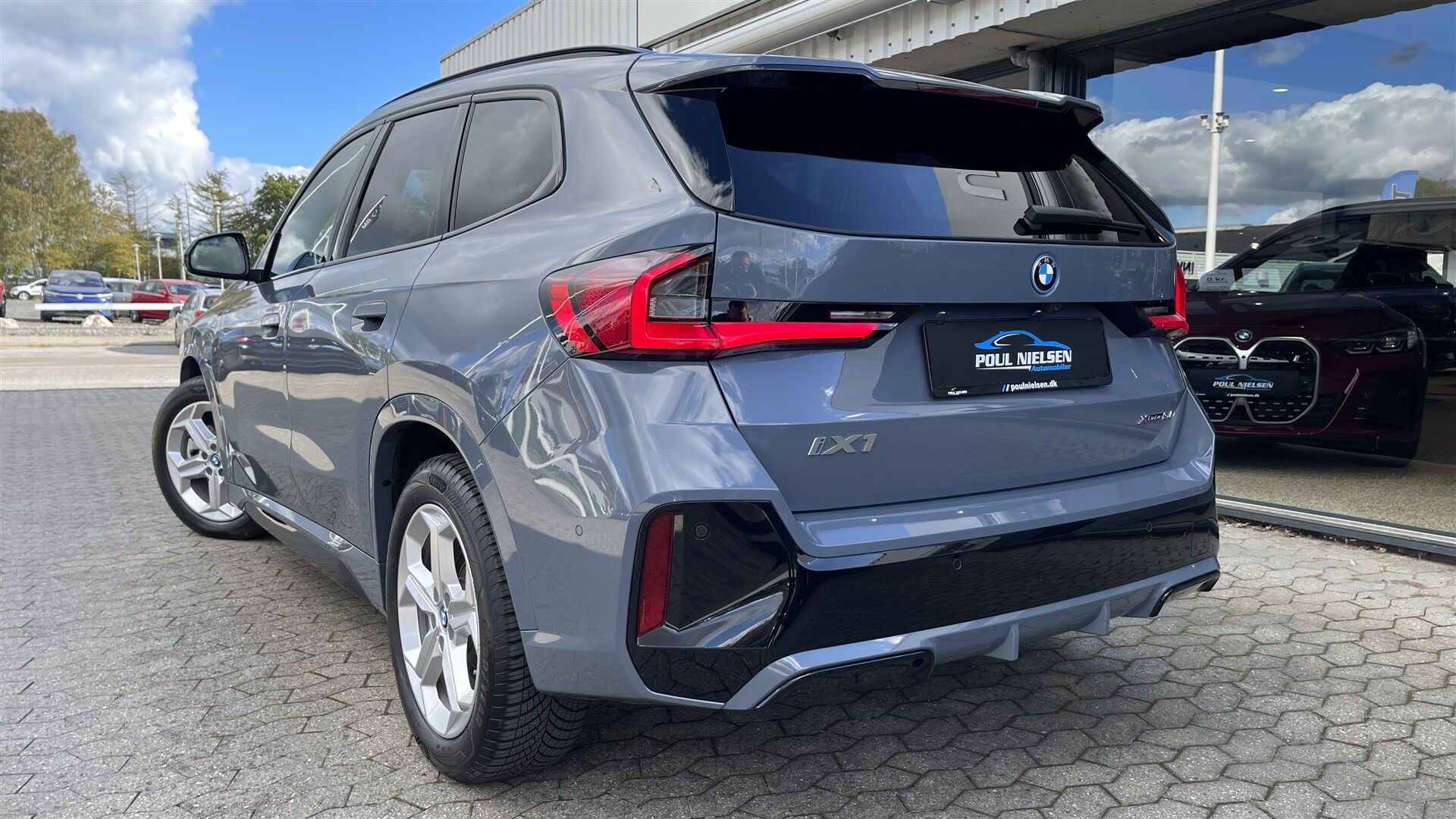 Billede af BMW iX1 xDrive30 Fully Charged 4x4 313HK 5d Aut.