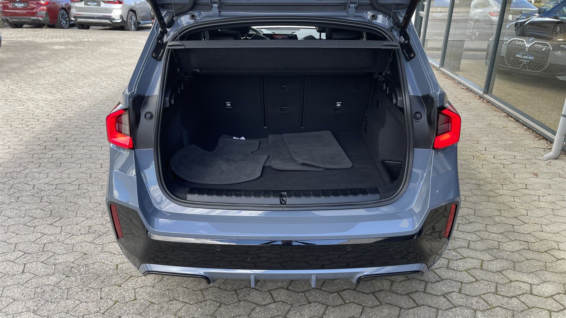 Billede af BMW iX1 xDrive30 Fully Charged 4x4 313HK 5d Aut.