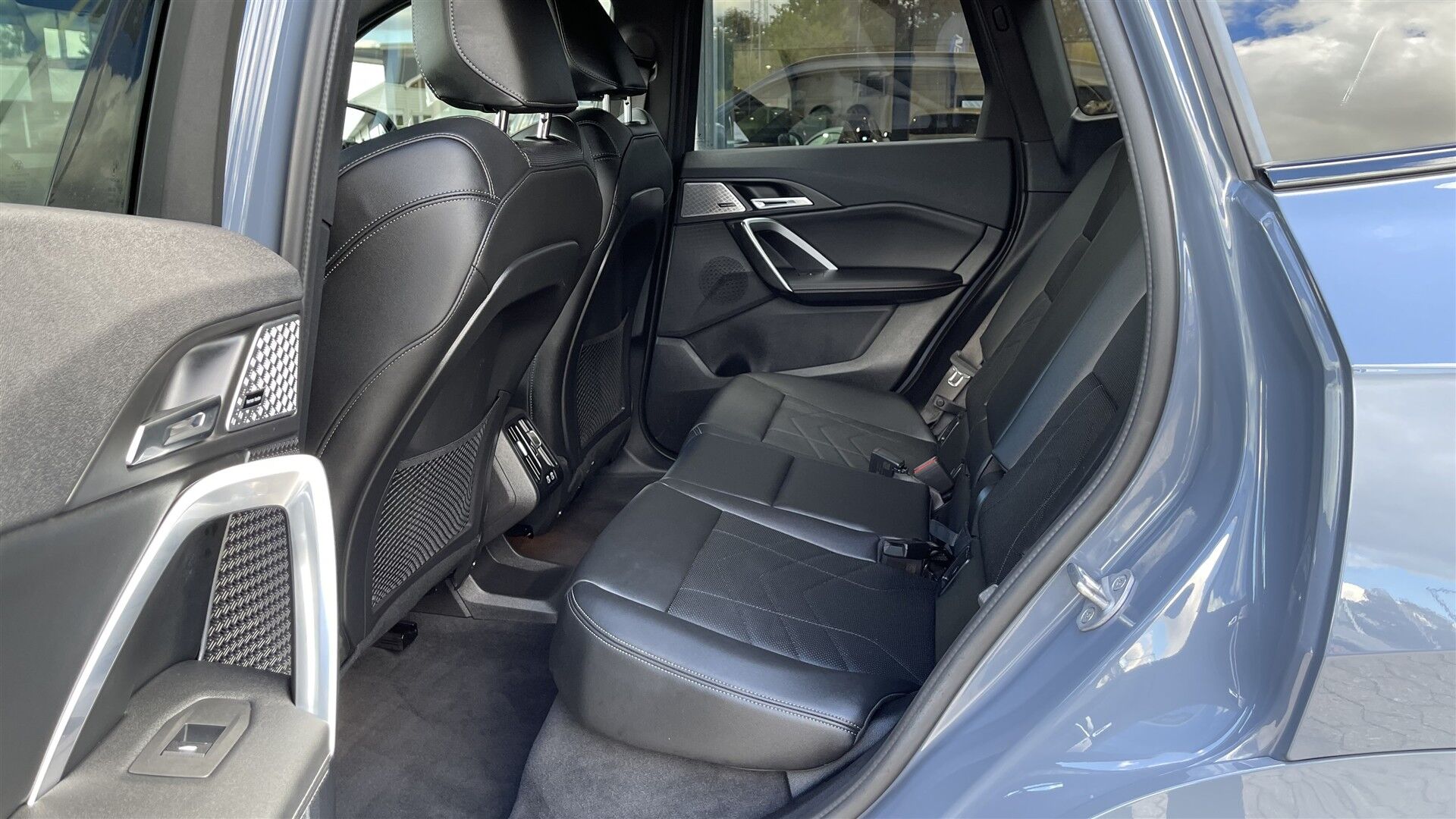 Billede af BMW iX1 xDrive30 Fully Charged 4x4 313HK 5d Aut.