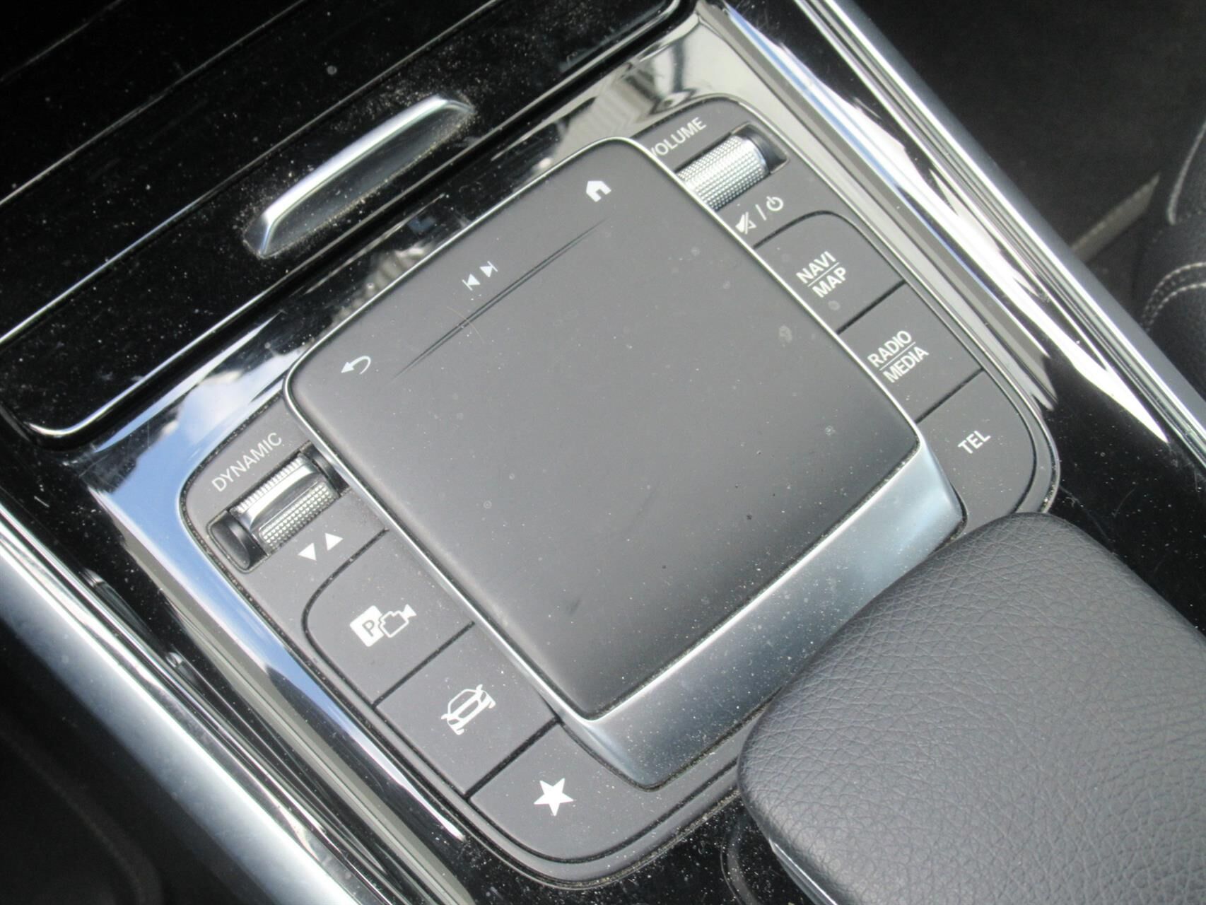 Billede af Mercedes-Benz EQE 350 EL AMG Advance Plus 4Matic 292HK 5d Aut.